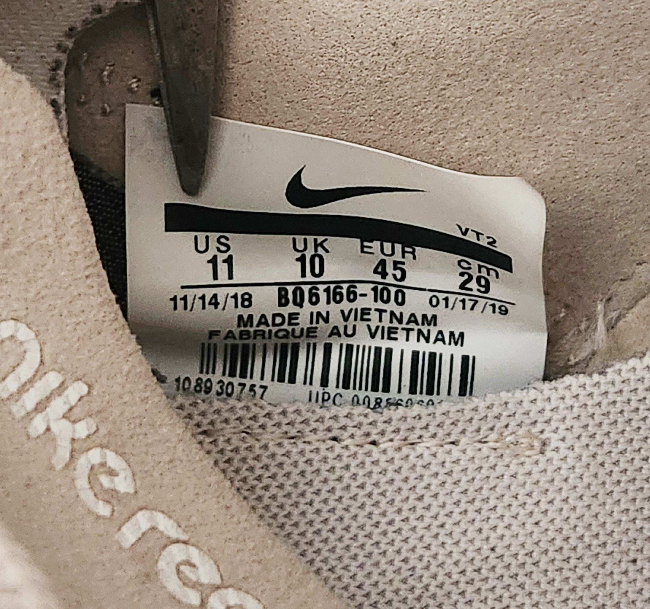 Nike Nike React Low Black Gray Tan Running BQ6166-100 ‘18 Size 11 Size US 11 / EU 44 - 11 Thumbnail