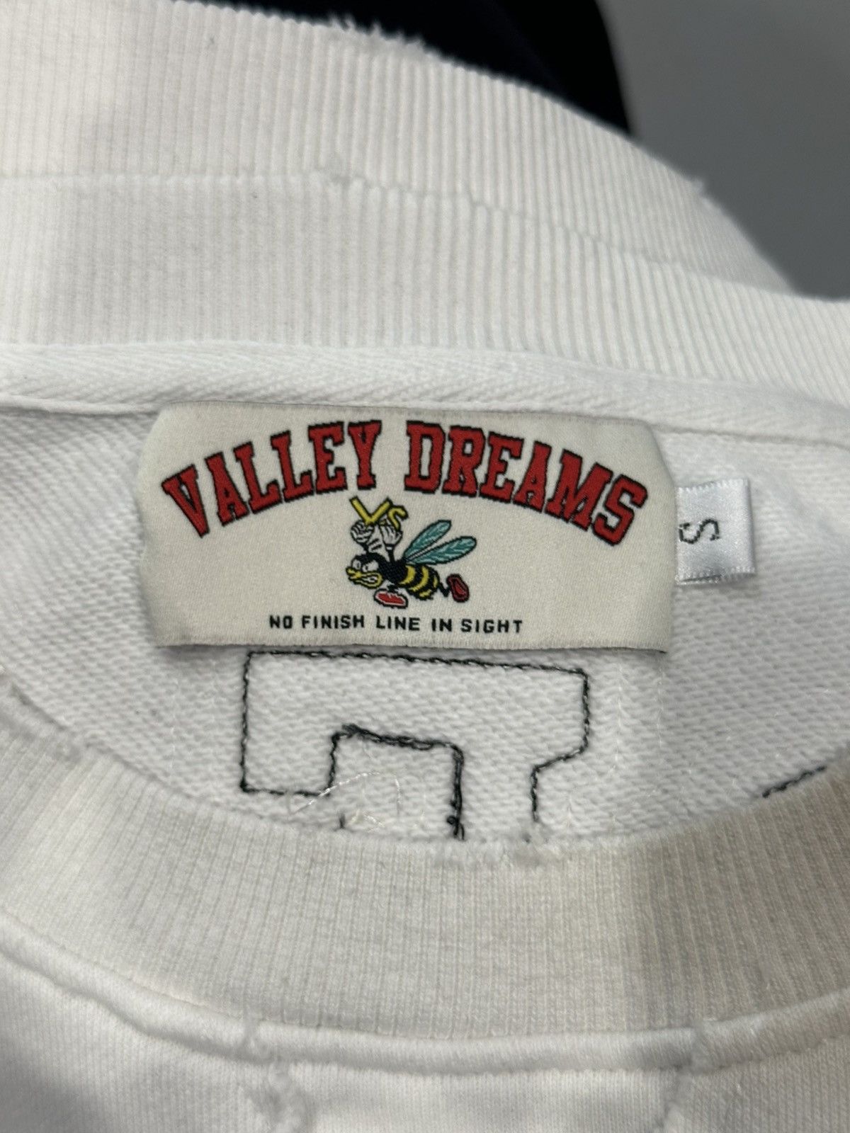 Vale Vale “insignia” white crewneck sweatshirt Size US S / EU 44-46 / 1 - 3 Thumbnail