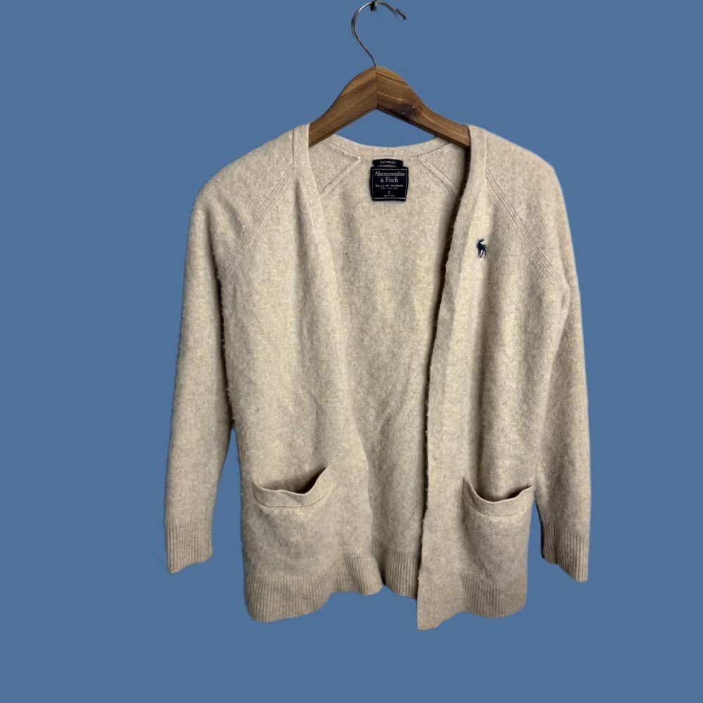 Abercrombie & Fitch VINTAGE Abercrombie & Fitch Cardigan Womens Small Beige Cashmere Open Front Pockets Size S / US 4 / IT 40 - 1 Thumbnail