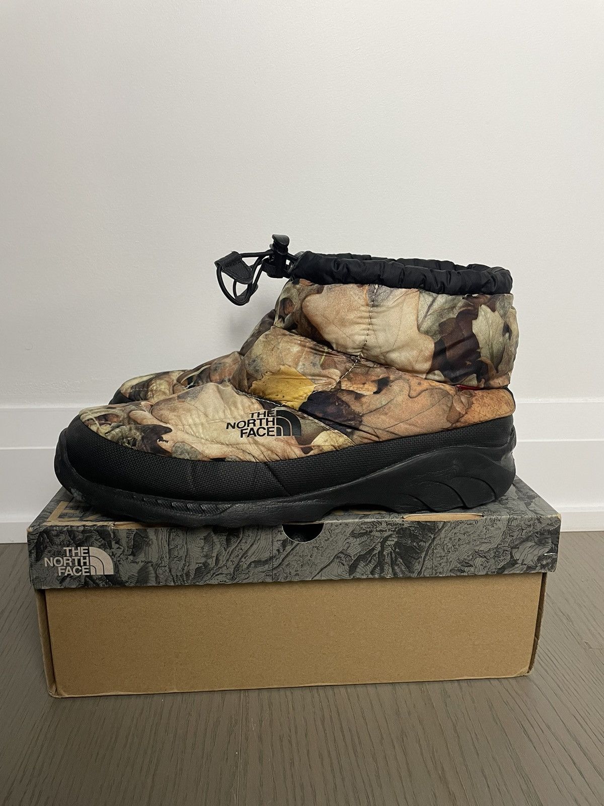 Supreme × The North Face TNF Leaves Nuptse Boots Size US 11 / EU 44 - 1 Thumbnail