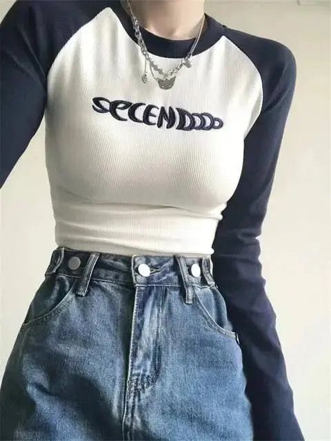 Japanese Brand Women's stylish long sleeve with inscription Size M / US 6-8 / IT 42-44 - 4 Thumbnail