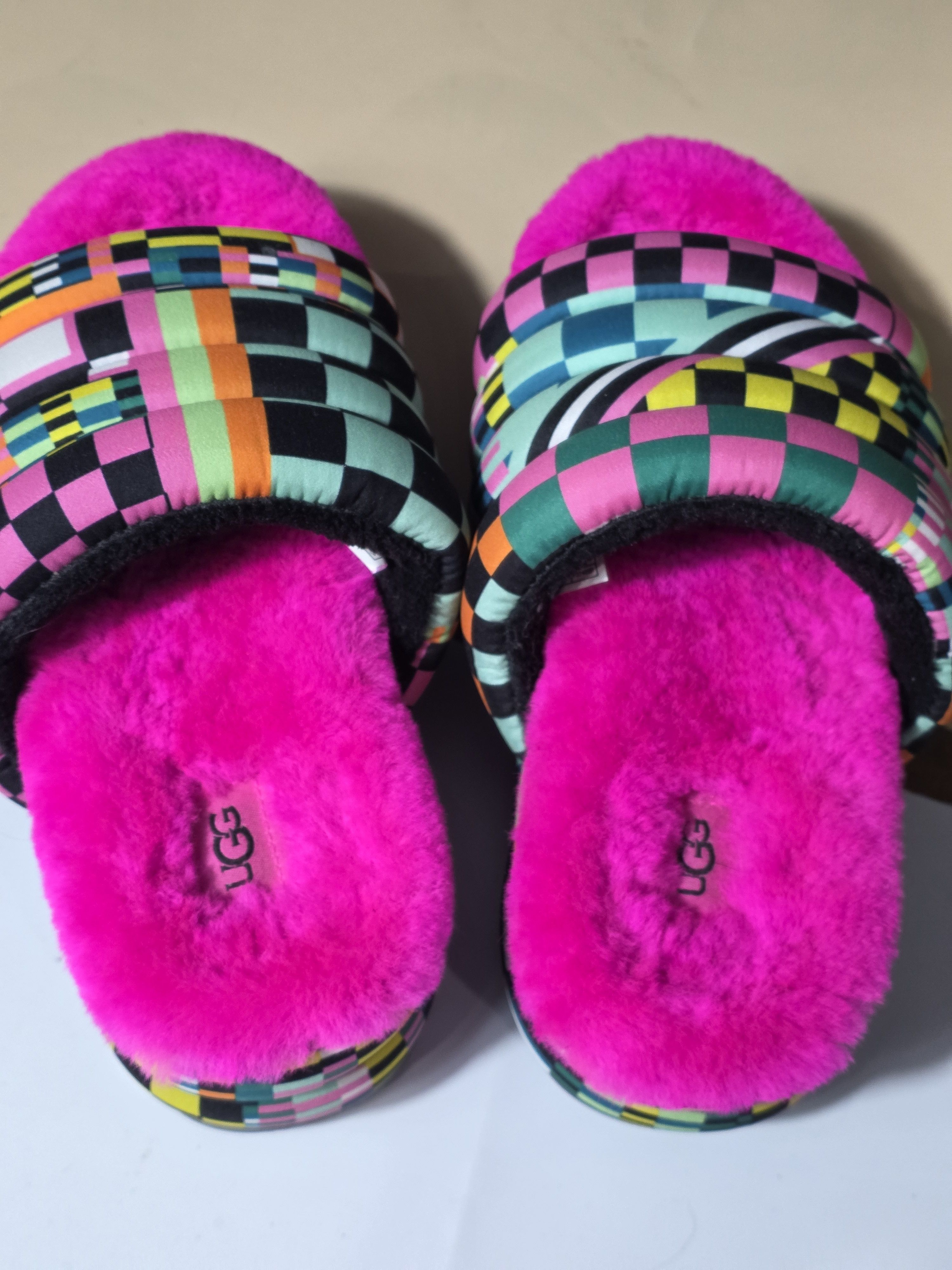 Ugg UGG Colorblock Puffy Slide Slippers Women’s Size 8 Size US 8 / IT 38 - 5 Thumbnail