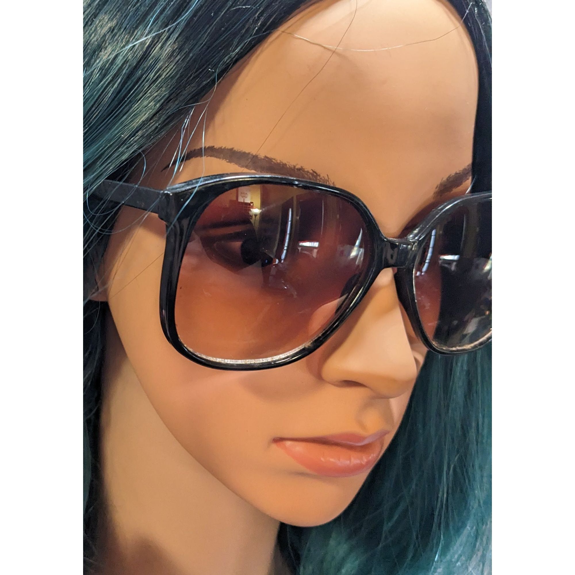 Foster Grant Foster Grant Large Black Purple Gradient Lens Sunglasses Size ONE SIZE - 5 Thumbnail