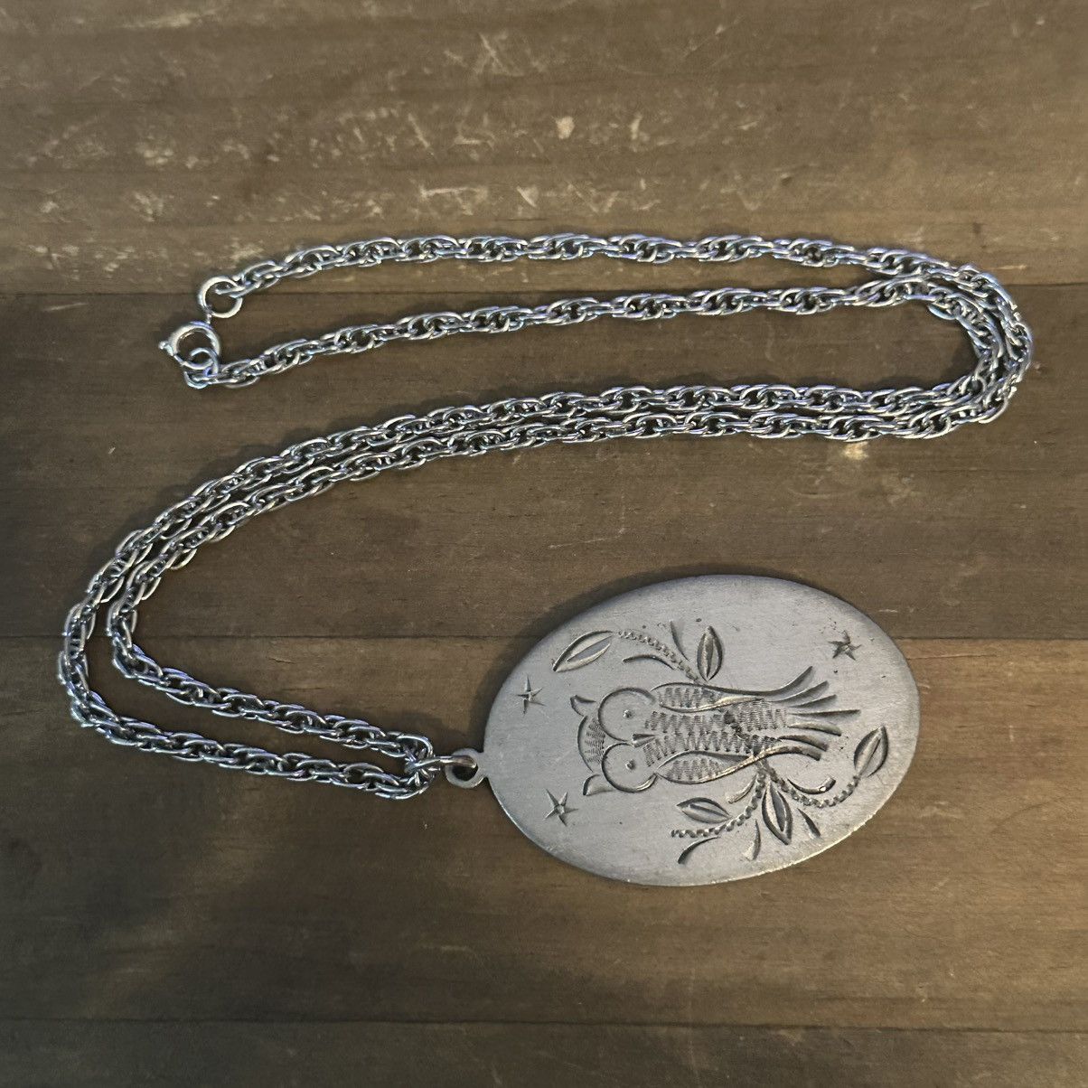 Vintage Vintage Heritage Pewter oval sketched owl pendant necklace Size ONE SIZE - 2 Thumbnail