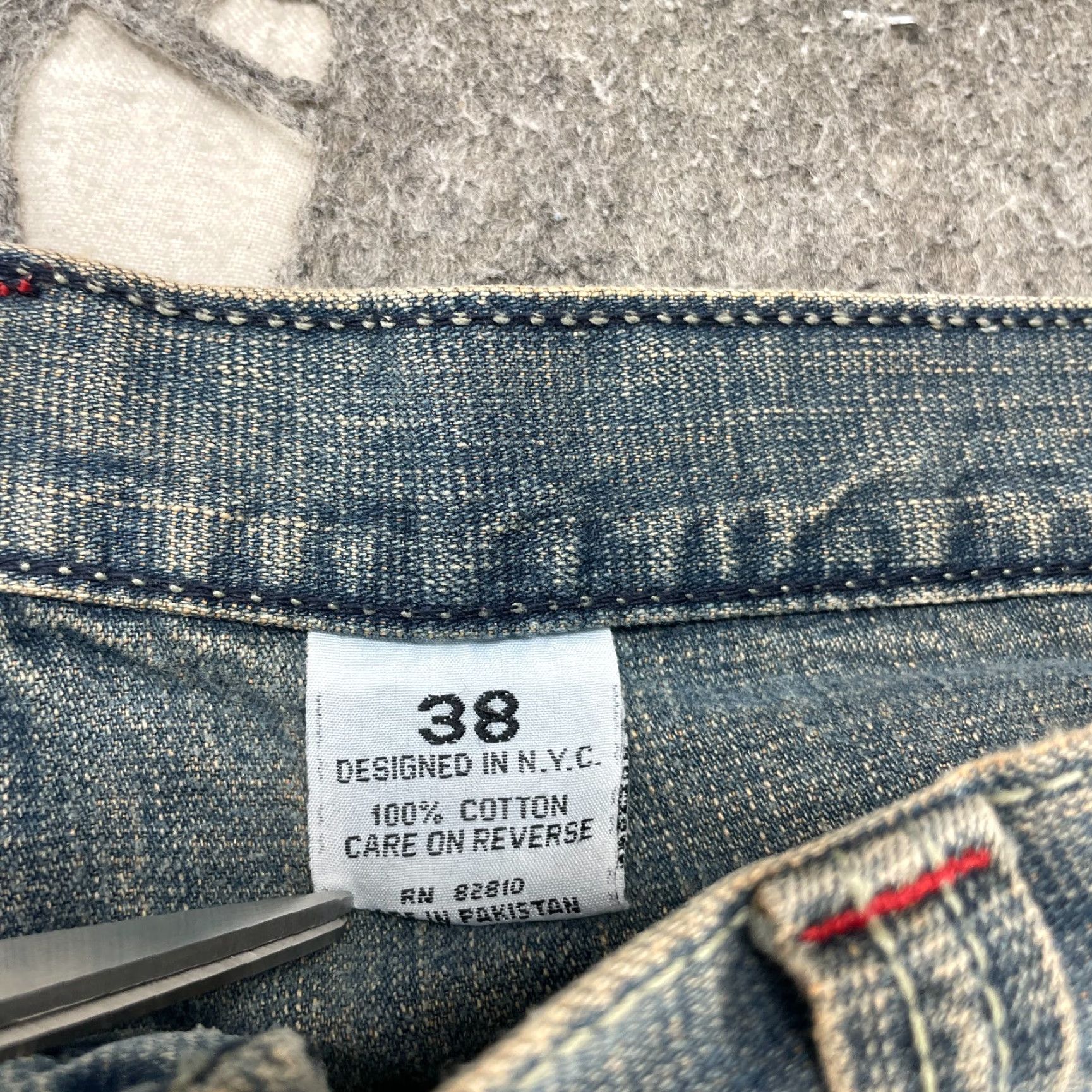 Vintage VINTAGE Baggy Jean Shorts Mens 38 Blue Patchwork Jorts Wide Leg Medium Wash 90s Size US 38 / EU 54 - 3 Thumbnail