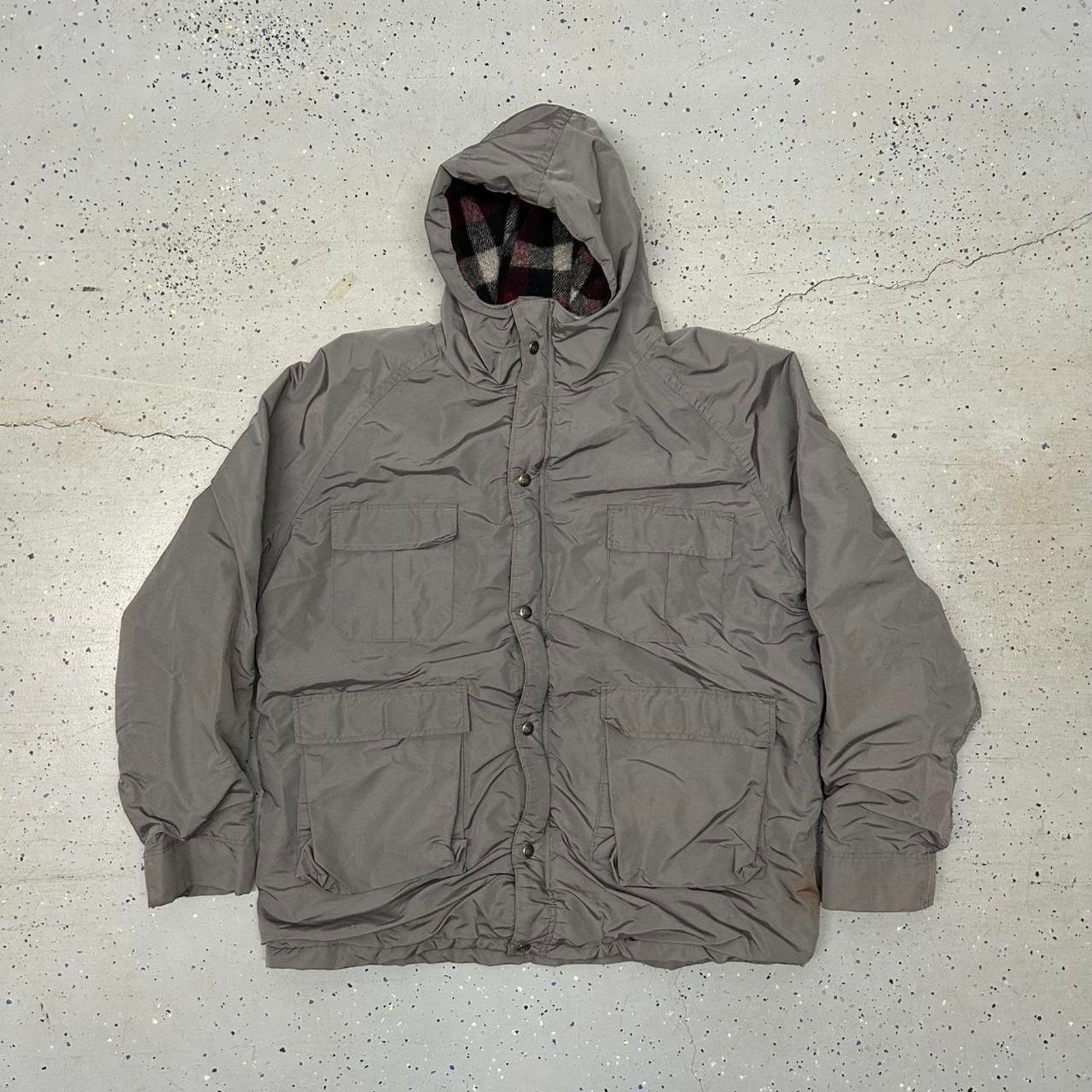 Other Grey vintage 90s L.L. Bean puffer jacket with hood Size US XL / EU 56 / 4 - 1 Thumbnail