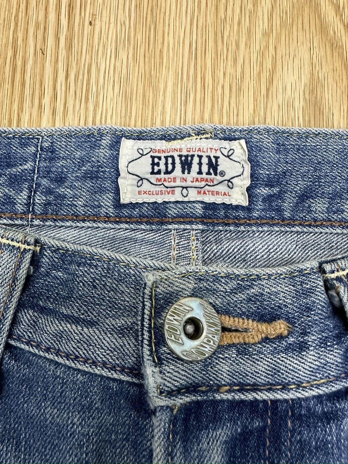 Vintage Edwin Tailor Exclusive Distressed Denim Size 30 F22
