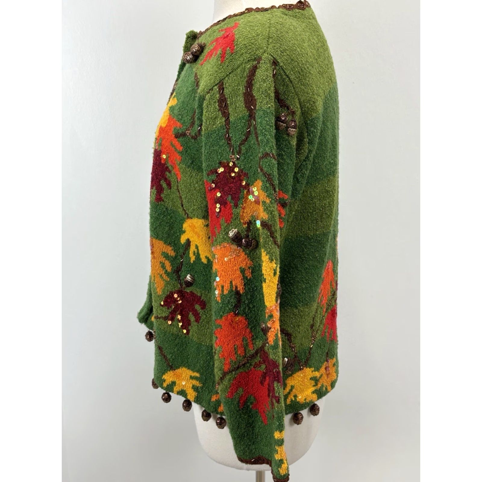 X-LARGE VINTAGE Design Options Sweater Cardigan Women XL Green Leaves Ramie Blend 3D Acorns Sequin Fall 90s Style Mens? Womens? (Note: Gender at end) Size XL / US 12-14 / IT 48-50 - 2 Thumbnail