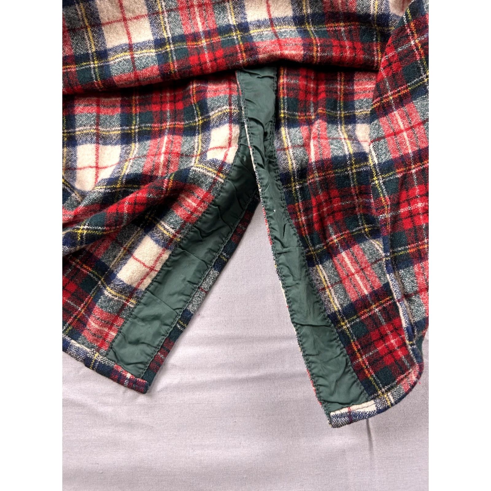 Pendleton VINTAGE Pendleton Shirt Mens M Red Plaid Wool Lined Long Sleeve Made USA Size US M / EU 48-50 / 2 - 7 Thumbnail