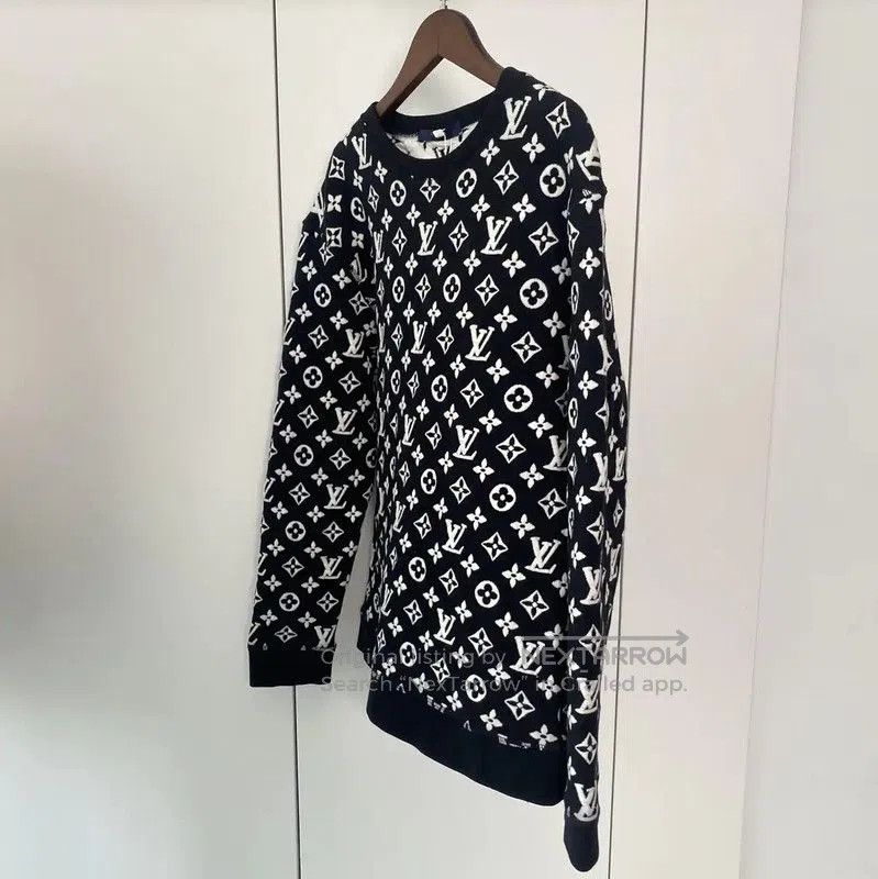 Louis Vuitton Louis Vuitton Black Monogram Long Sleeve Sweatshirt . Size S / US 4 / IT 40 - 3 Thumbnail