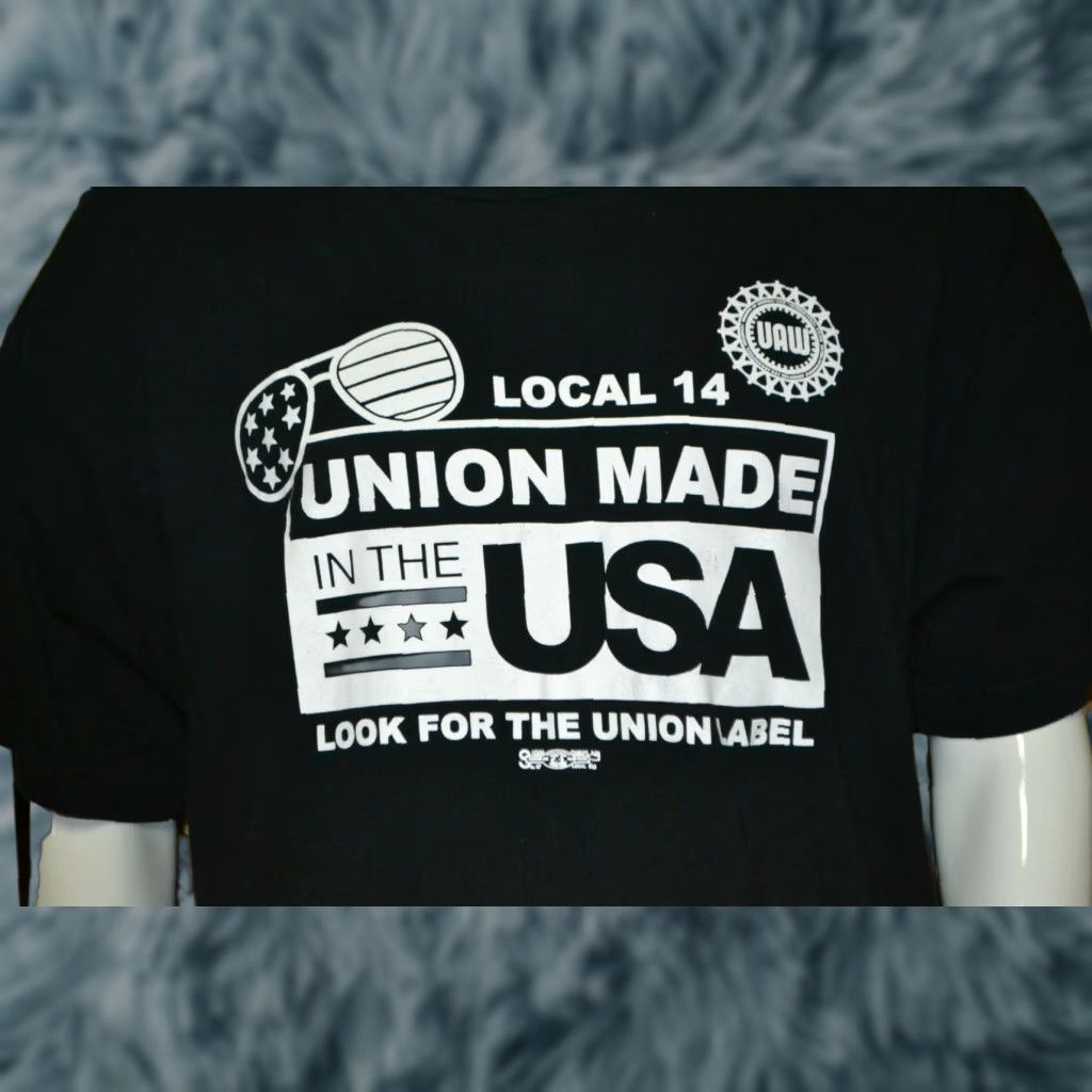 Vintage VINTAGE UAW Local 1435 Union Pride T Shirt 2XL Black Mens 100% Cotton Round Neck Short Sleeve Graphic Tee USA Size US XXL / EU 58 / 5 - 1 Thumbnail