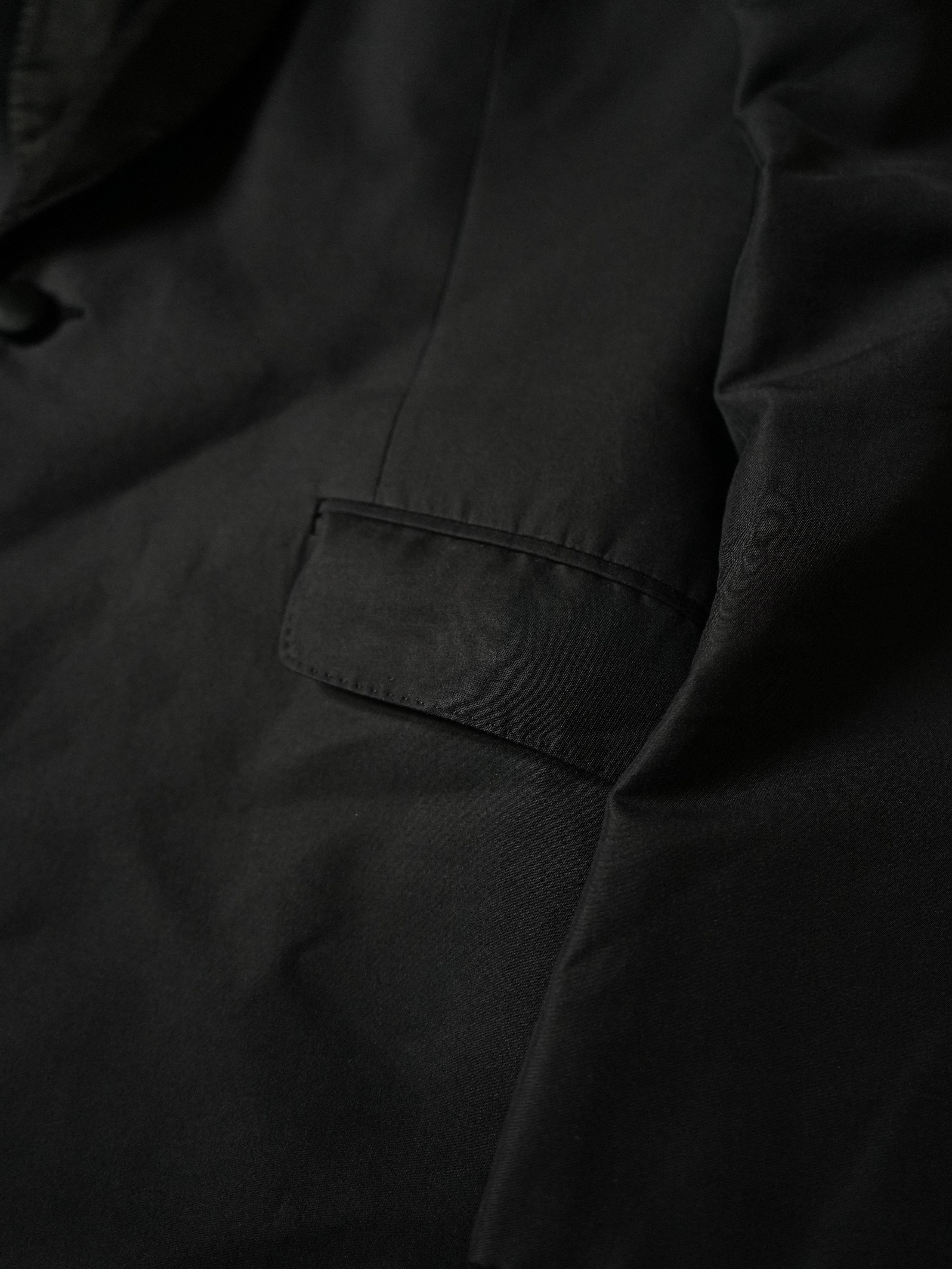 Alexander McQueen S/S 2007 Alexander McQueen RUNWAY Satin Detail Suit Size 52R - 9 Thumbnail