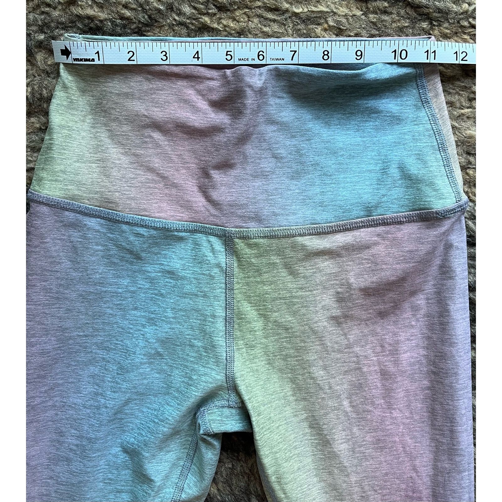 Lululemon Lulu Lemon Yoga Tight Women’s Size 4 X Small Black White Size 27" / US 4 / IT 40 - 3 Thumbnail