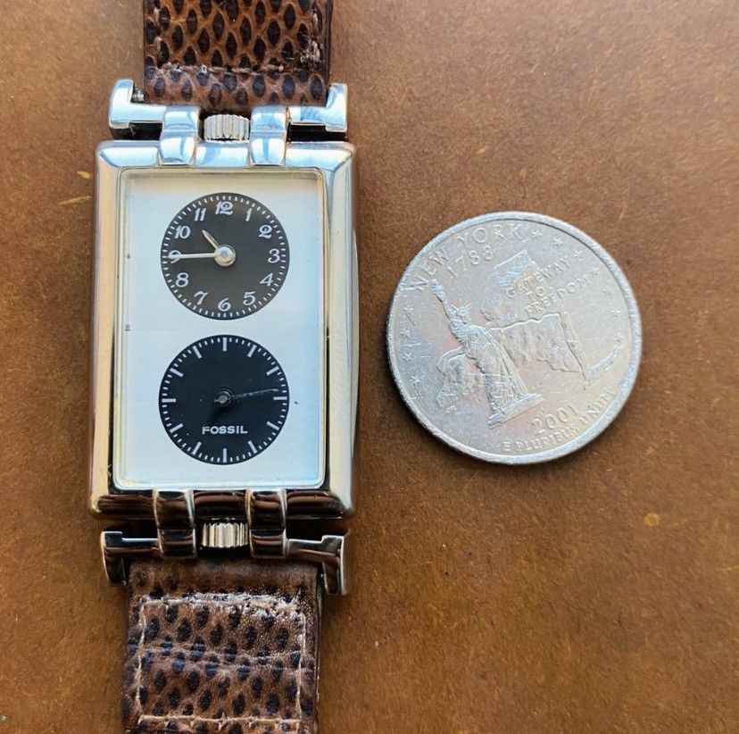 Fossil 1995 ART DECO FOSSIL WATCH EC-8604 Size ONE SIZE - 4 Thumbnail