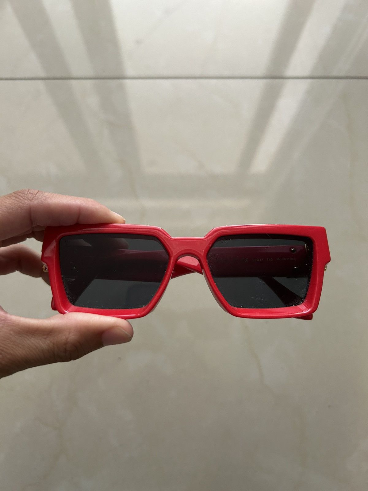 Louis Vuitton Louis Vuitton Red Millionaires Size ONE SIZE - 2 Thumbnail