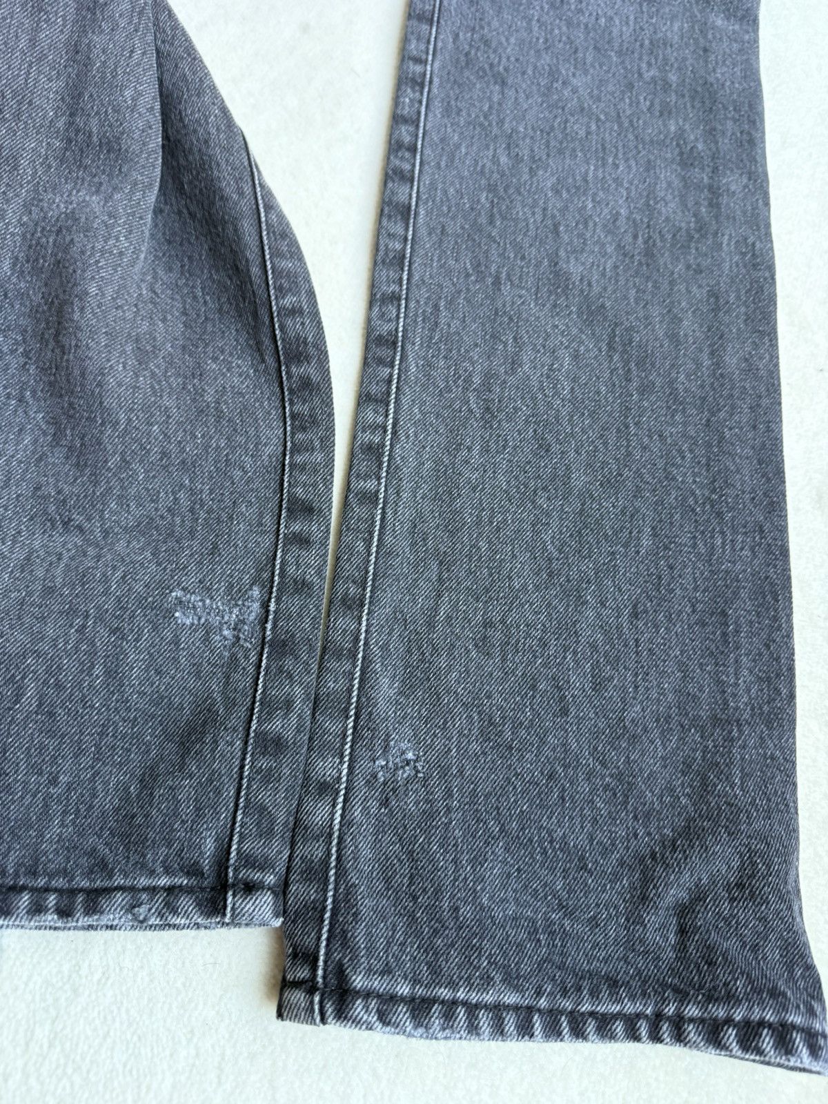 Saint Laurent Paris FW18 Saint Laurent dark grey black denim jeans distressed 32 Size US 32 / EU 48 - 22 Thumbnail