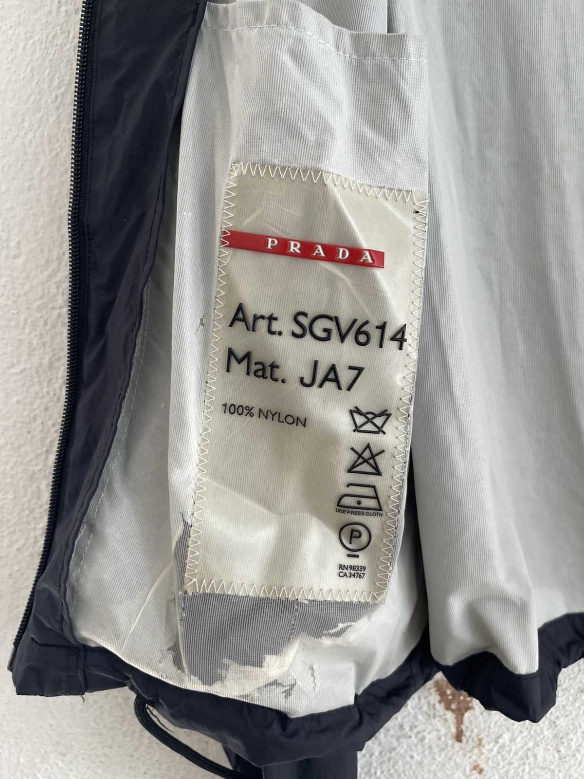 Prada Prada Sport Nylon Packable Lightweight Jacket Art. SGV614 Size US M / EU 48-50 / 2 - 13 Thumbnail