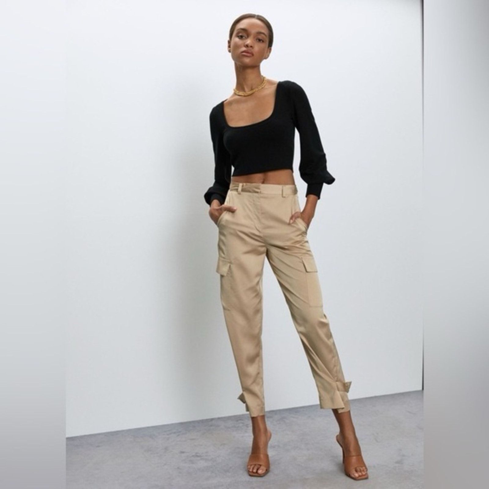 Aritzia Aritzia Babaton Paxton Cuffed Long Sleeve Crop Top Womens M Size M / US 6-8 / IT 42-44 - 4 Thumbnail