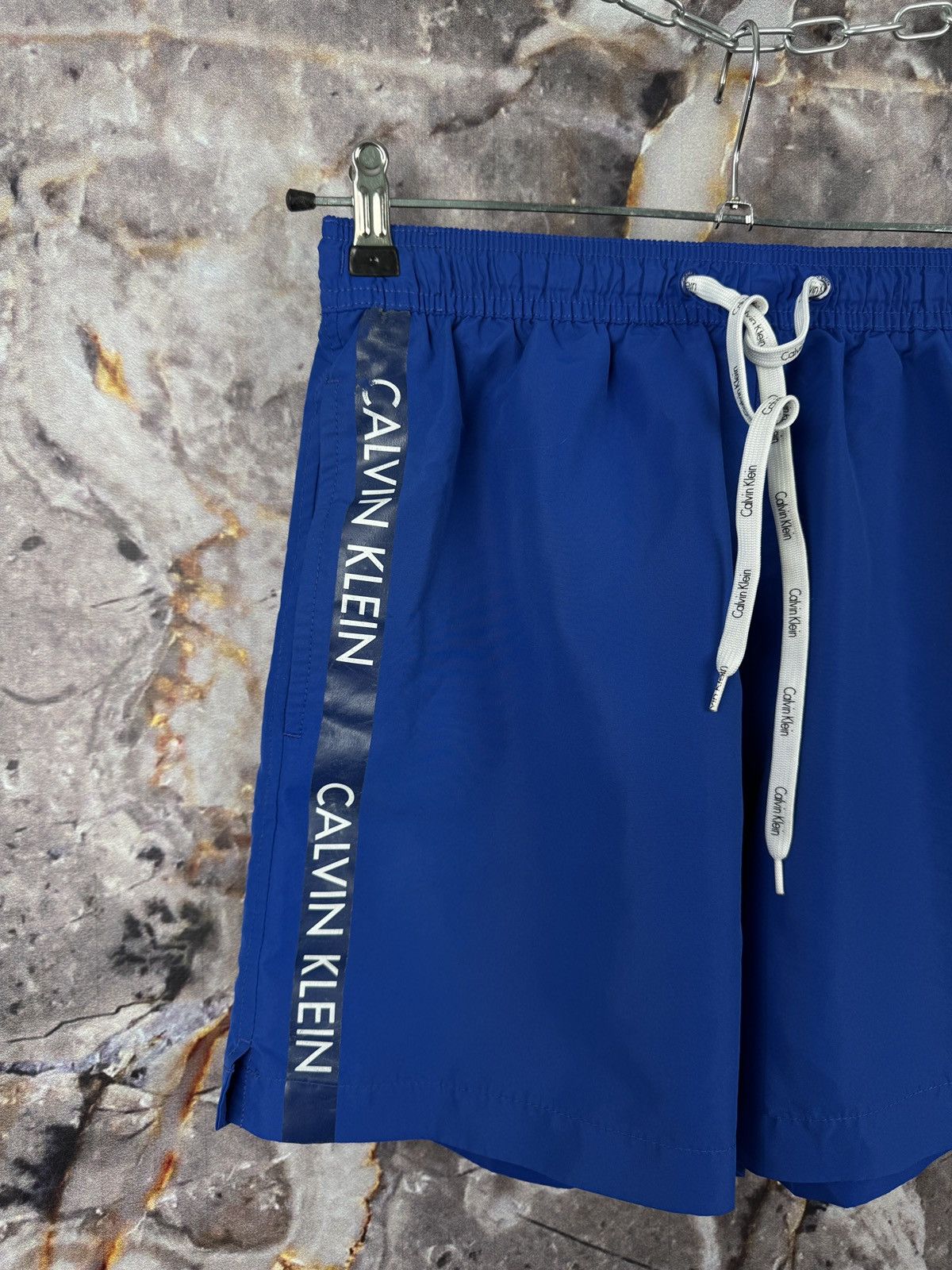Tommy Hilfiger Men’s Calvin Klein Swimwear Shorts Size Small Size US 30 / EU 46 - 2 Thumbnail