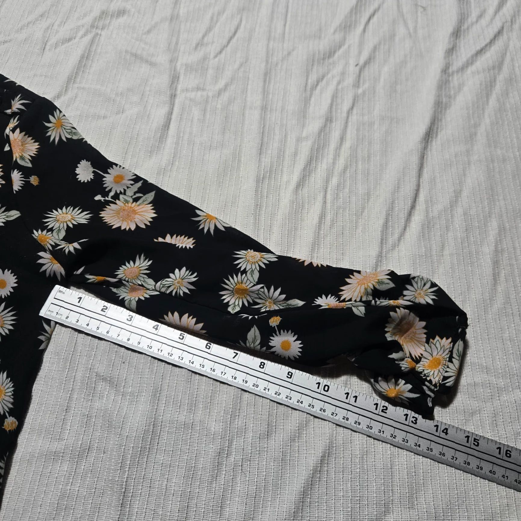 Cotton On Cotton On Shirt Long Sleeve Button-Up Floral Print Black Medium Womens Size M / US 6-8 / IT 42-44 - 7 Thumbnail