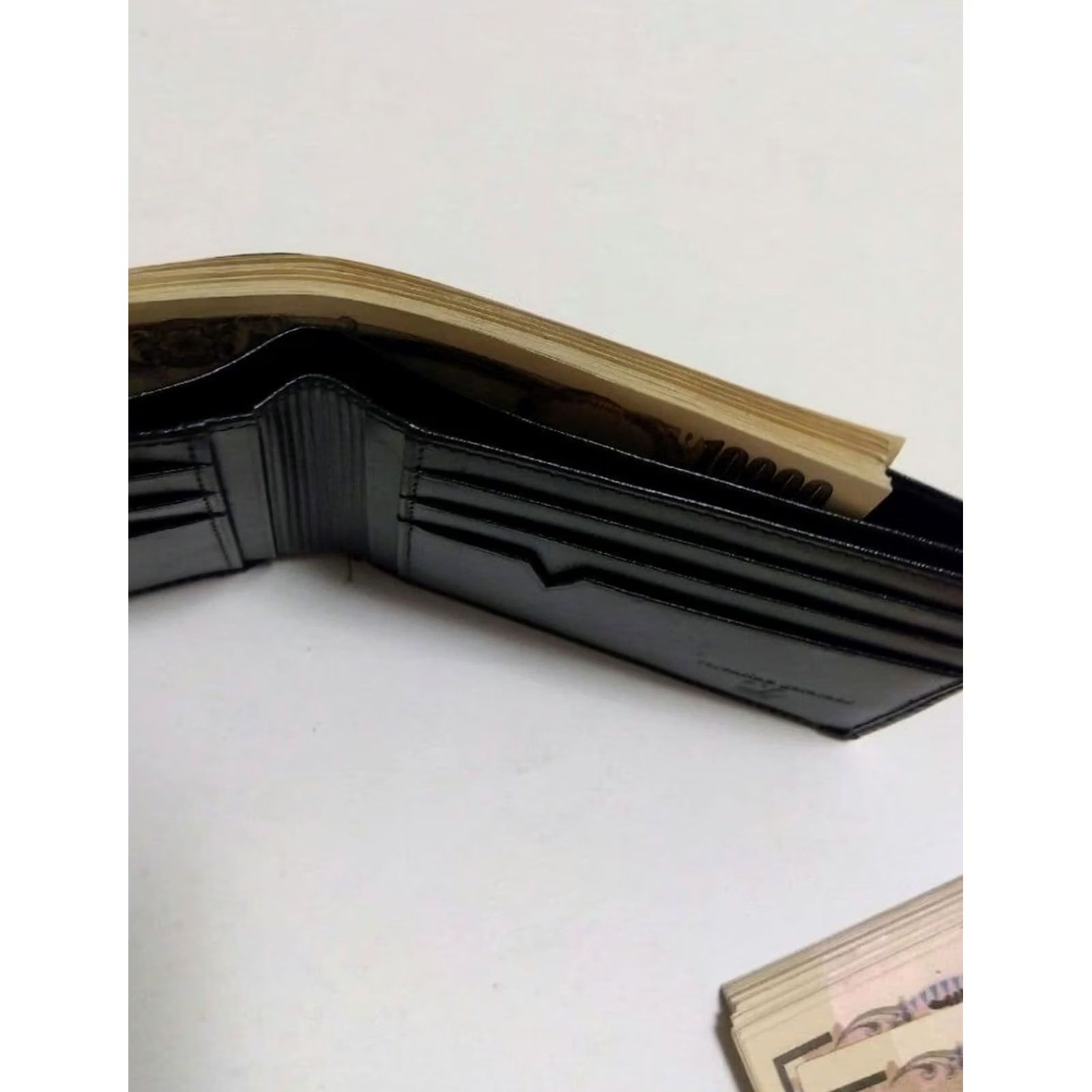 Valentino Valentino Garavani Men Wallet Roma Limited Edition VHTF Popular Products Size ONE SIZE - 4 Thumbnail