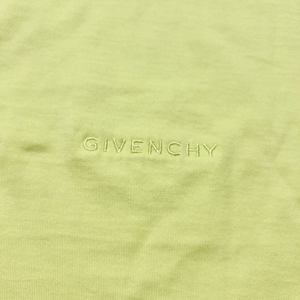 Chito × Givenchy New Givenchy x Chito Graphic Longsleeve Shirt Size Medium Size US M / EU 48-50 / 2 - 4 Thumbnail