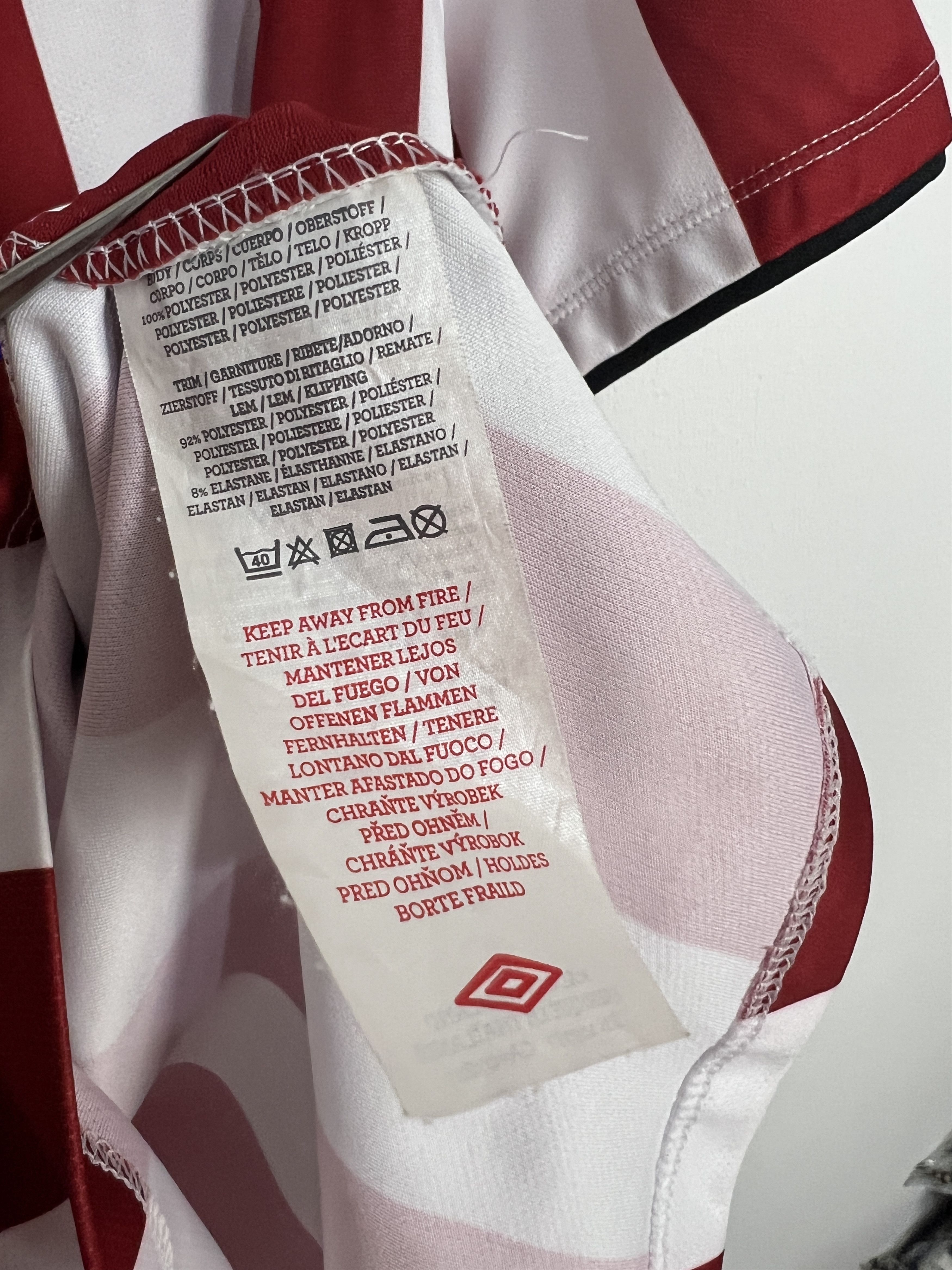 Umbro Athletic Bilbao Home football shirt Soccer Jersey Trikot Size US M / EU 48-50 / 2 - 8 Thumbnail