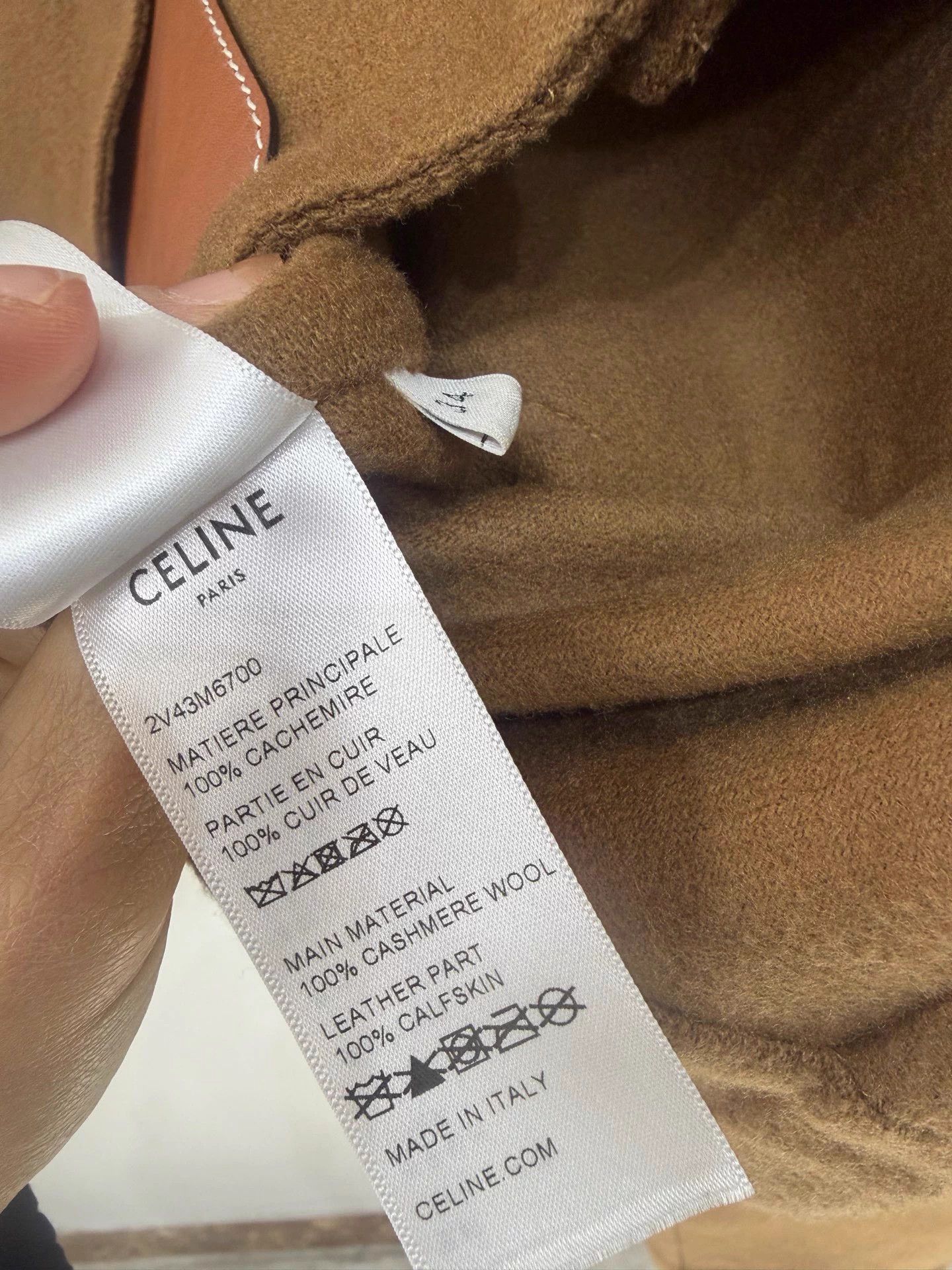 Celine Celine Camel Cashmere Coat Gold Buckle Leather Pockets Size XS / US 0-2 / IT 36-38 - 4 Thumbnail