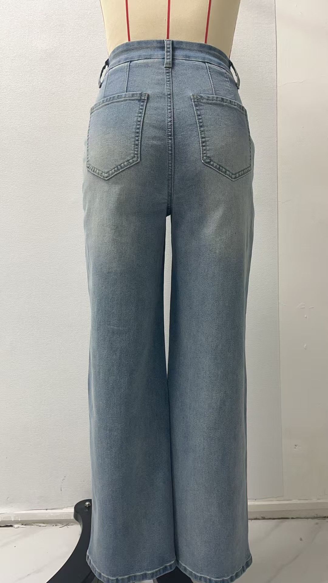 Other loose jean Size 28" / US 6 / IT 42 - 2 Thumbnail