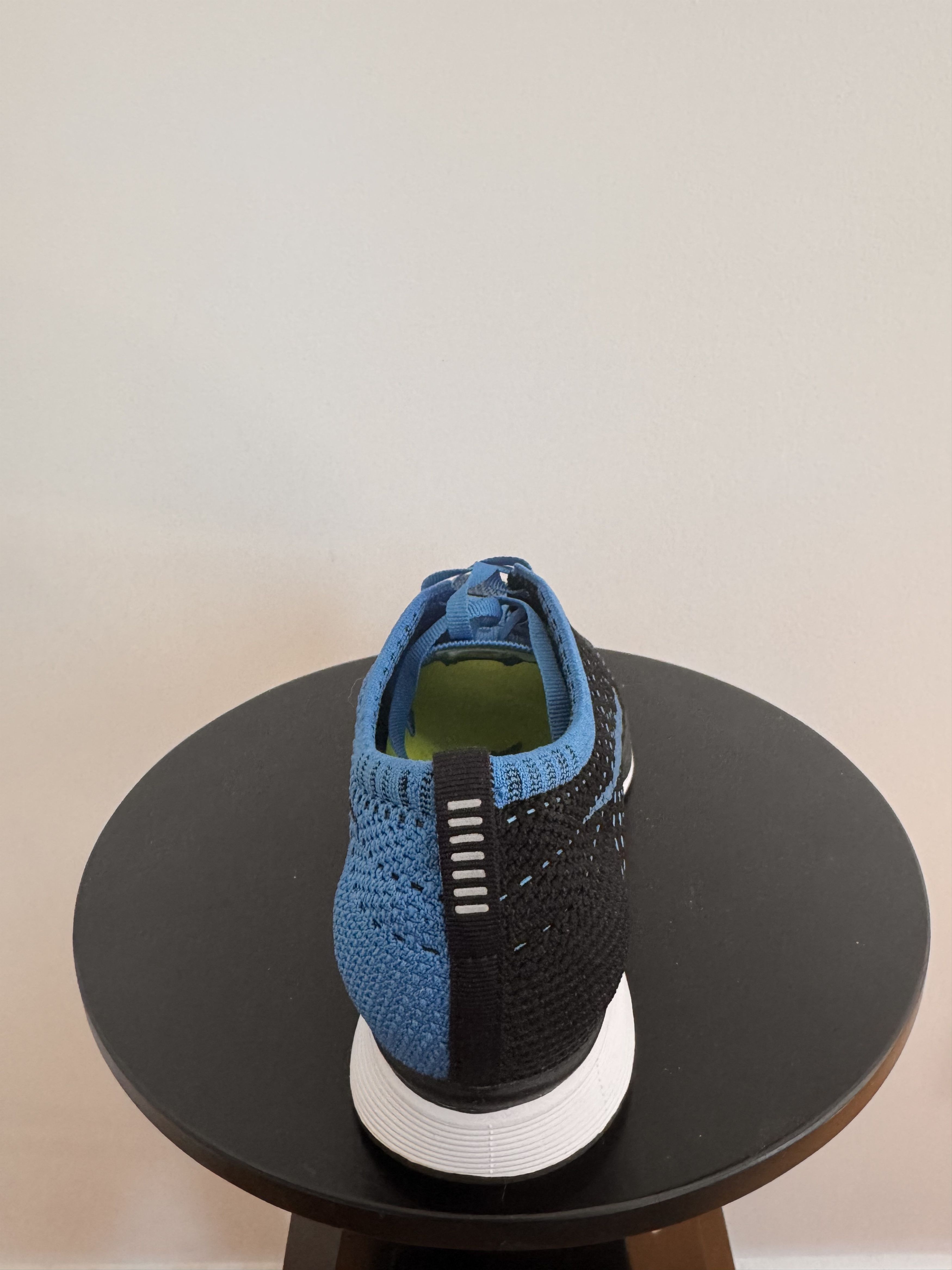 Nike Flyknit Racer Black/photo Blue Size US 9.5 / EU 42-43 - 4 Thumbnail