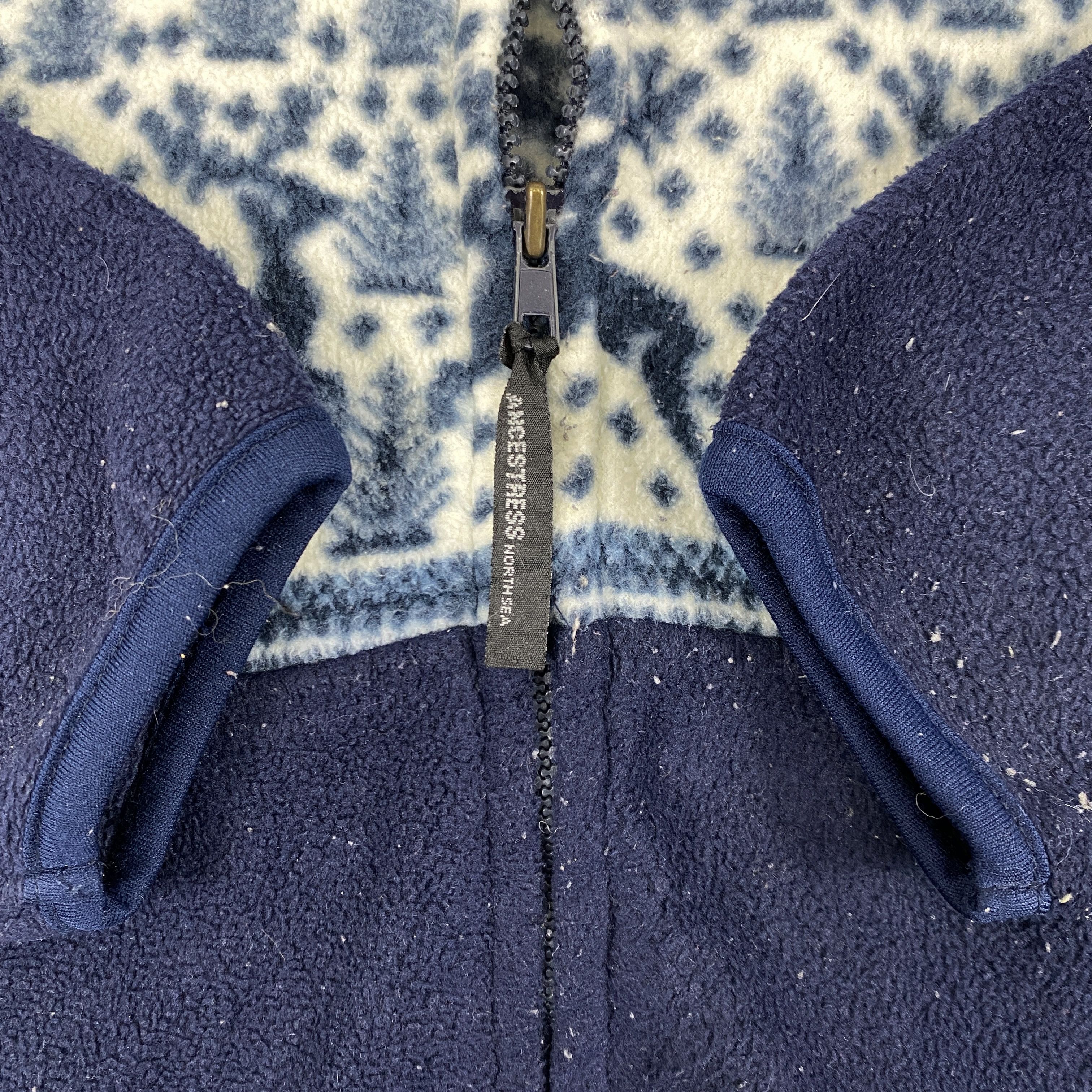 Japanese Brand Vintage North Sea Native Sweater Medium Fleece Jacket- J411 Size US M / EU 48-50 / 2 - 10 Thumbnail