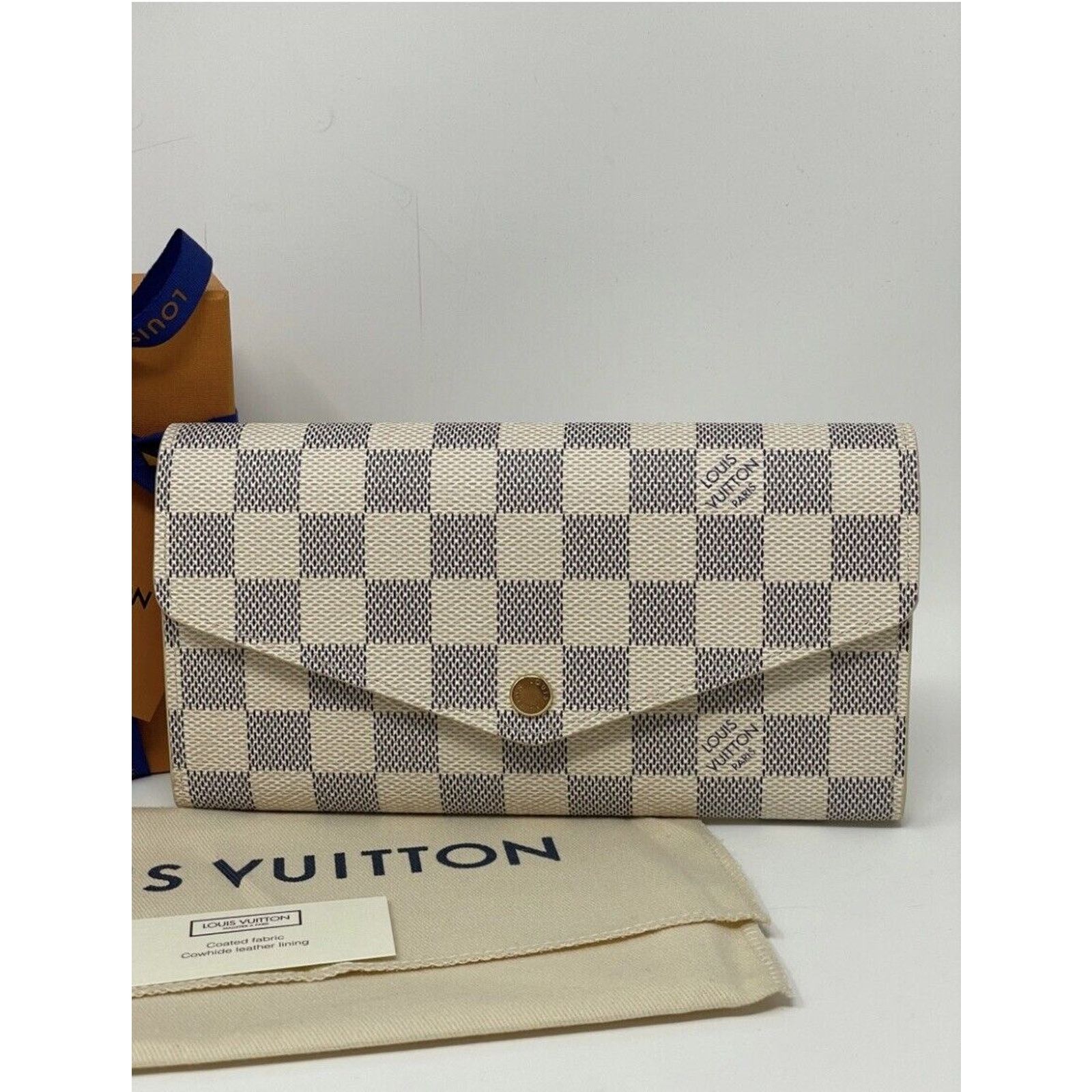 Louis Vuitton LOUIS VUITTON Damier Azur Sarah Wallet White Size ONE SIZE - 3 Thumbnail