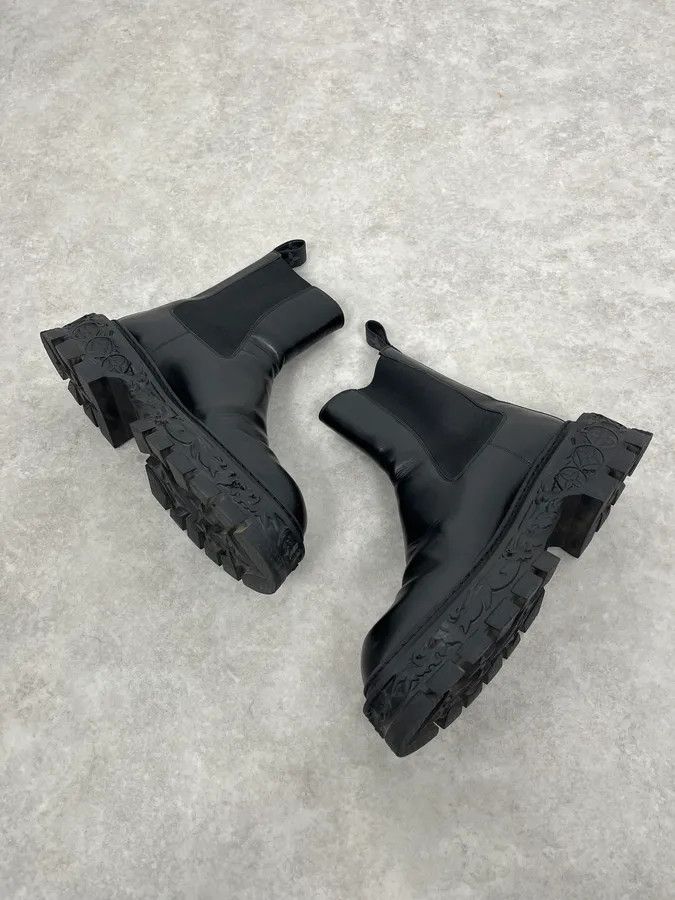 Louis Vuitton AW2022 Louis Vuitton Ornamented Sole Black Boots Size US 9 / EU 42 - 3 Thumbnail