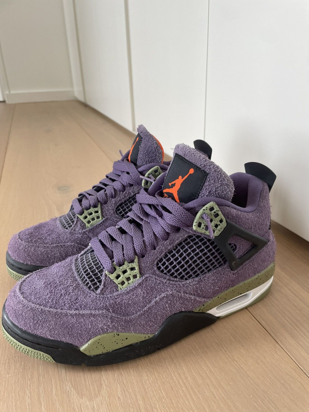 Nike Jordan 4 Retro Canyon Purple Size US 9 / IT 39 - 2 Thumbnail