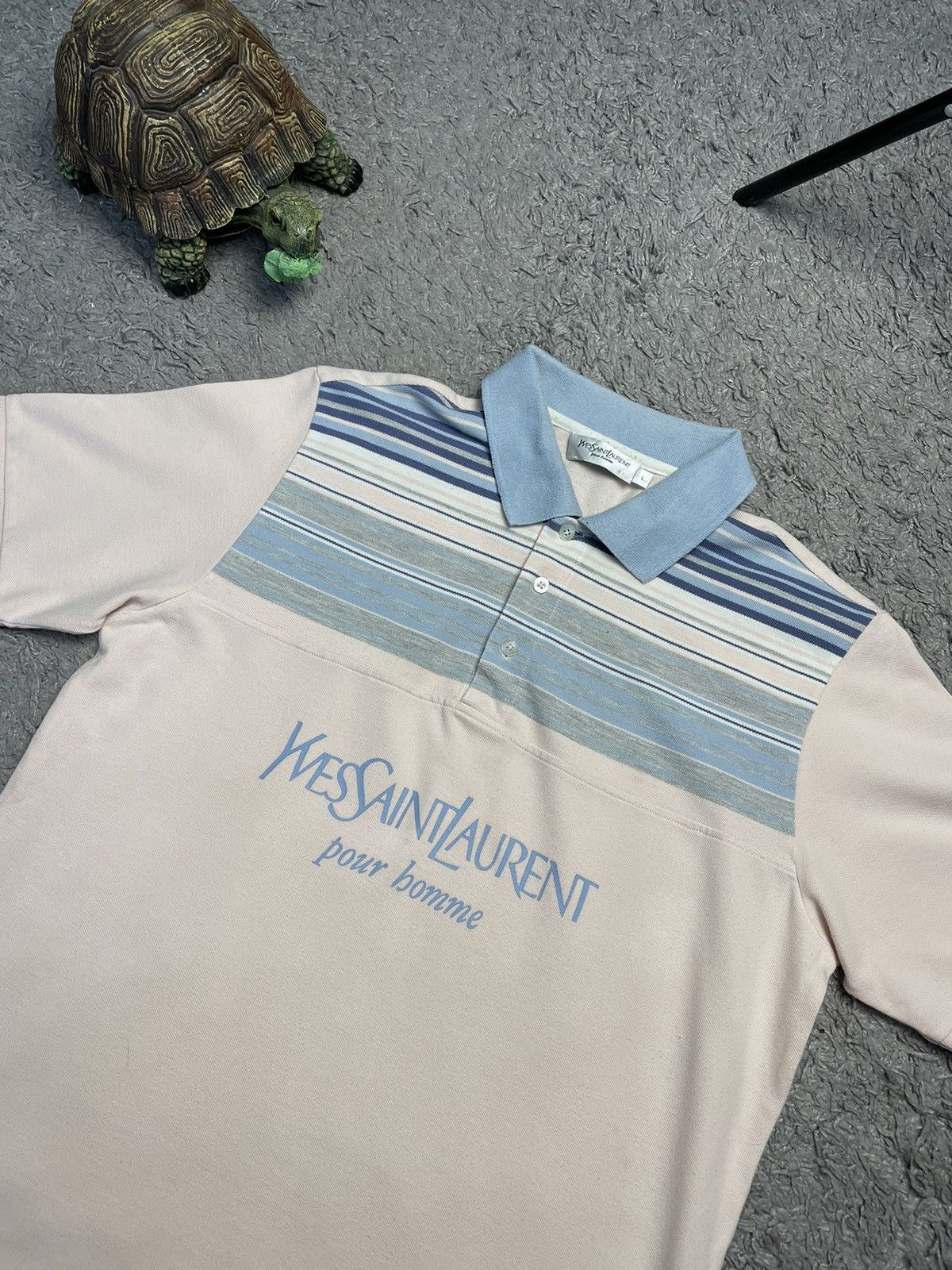 Vintage Vintage Yves Saint Laurent Big Logo Designer Polo Shirt L Size US L / EU 52-54 / 3 - 2 Thumbnail