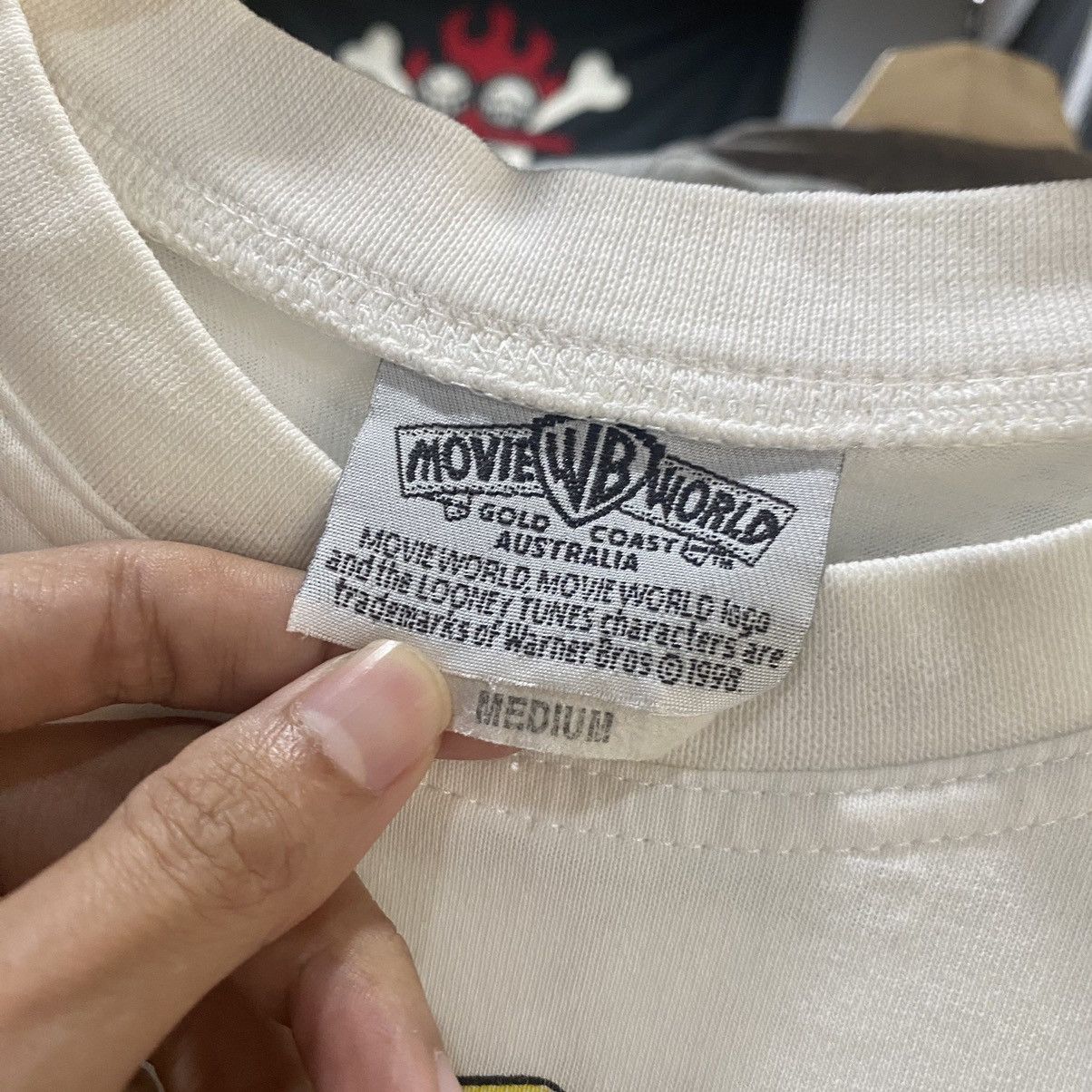 Vintage × Warner Bros Looney Tunes Tweety Bird Movie World Warner Bros tee Size US M / EU 48-50 / 2 - 10 Thumbnail