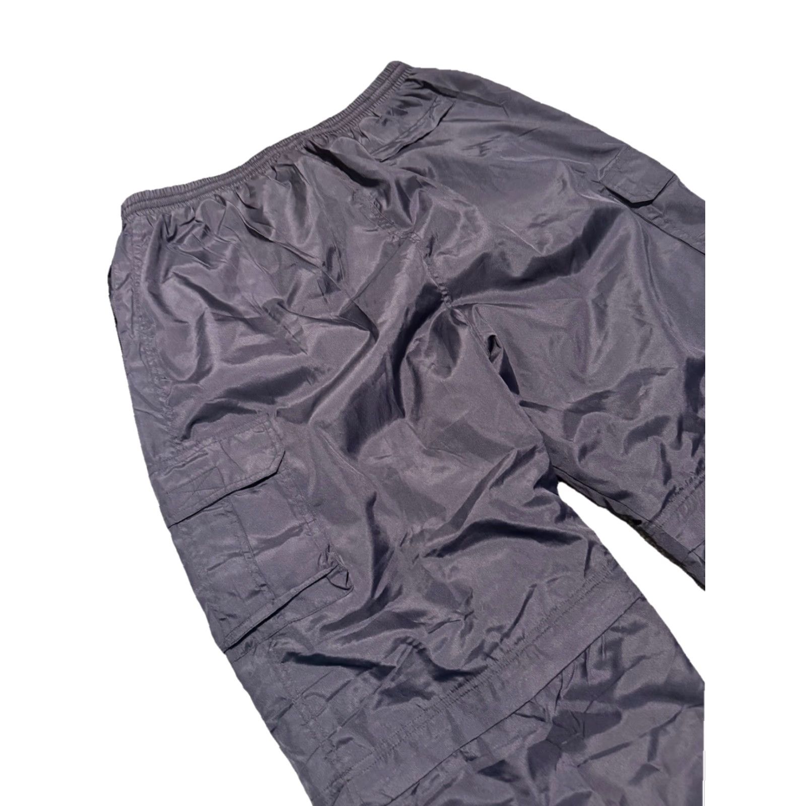 Nike VINTAGE Nike Mens Black Cargo Pants/Shorts Windbreaker 90s Baggy L/XL Wind Pants Size US 33 - 7 Thumbnail