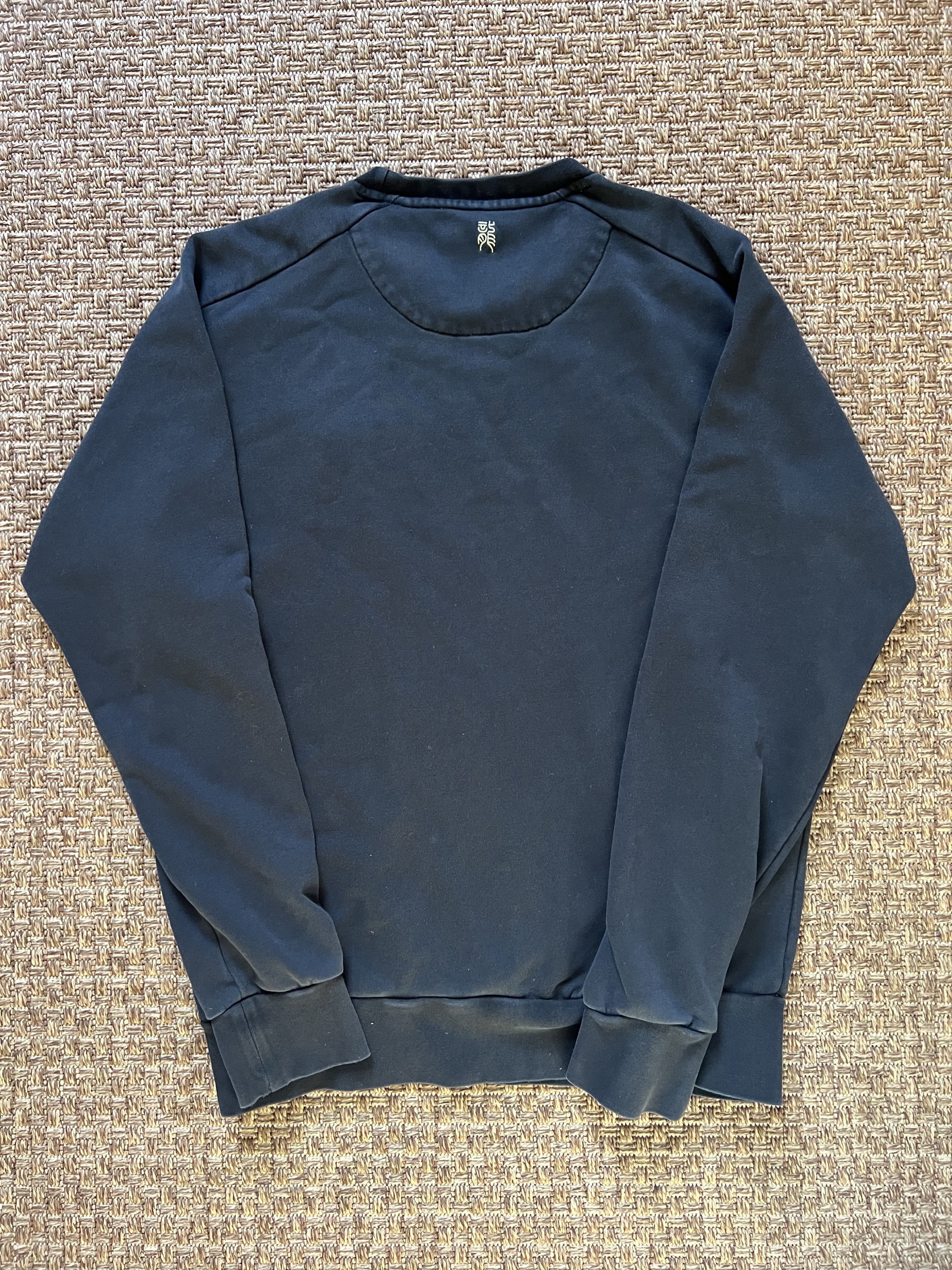 Adidas RARE 2019 Lunar New Year Dragon Sweatshirt Size US M / EU 48-50 / 2 - 5 Thumbnail