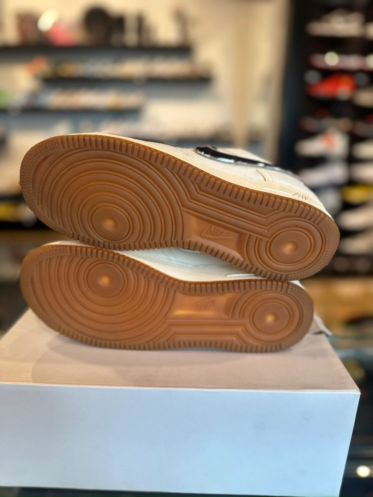 Nike × Travis Scott *EXTRAS* Air Force 1 Low Travis Scott Sail Clean Size 9.5 Size US 9.5 / EU 42-43 - 4 Thumbnail