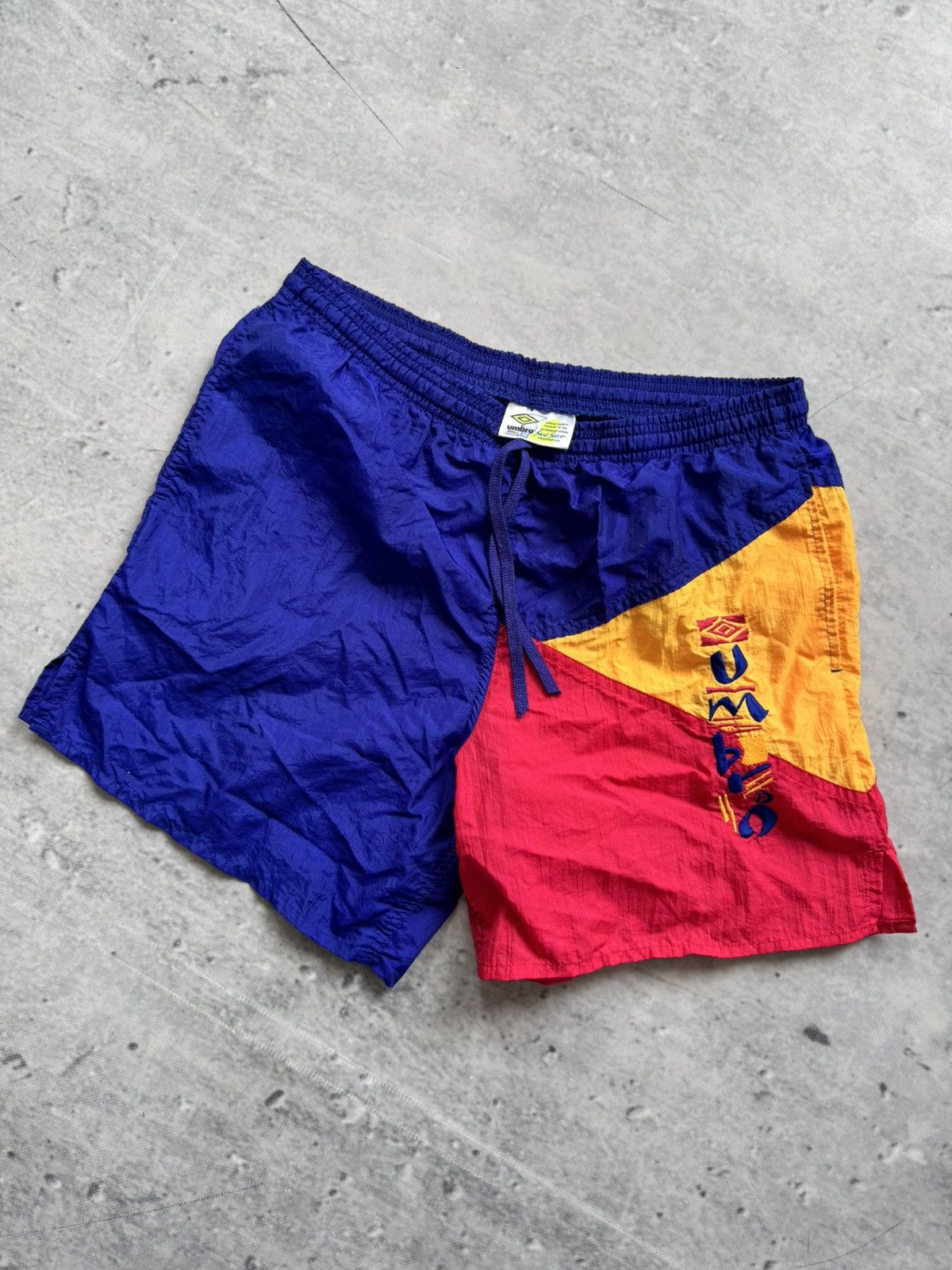 Umbro × Vintage Vintage 90s Umbro USA awesome shorts Size US 30 / EU 46 - 1 Thumbnail