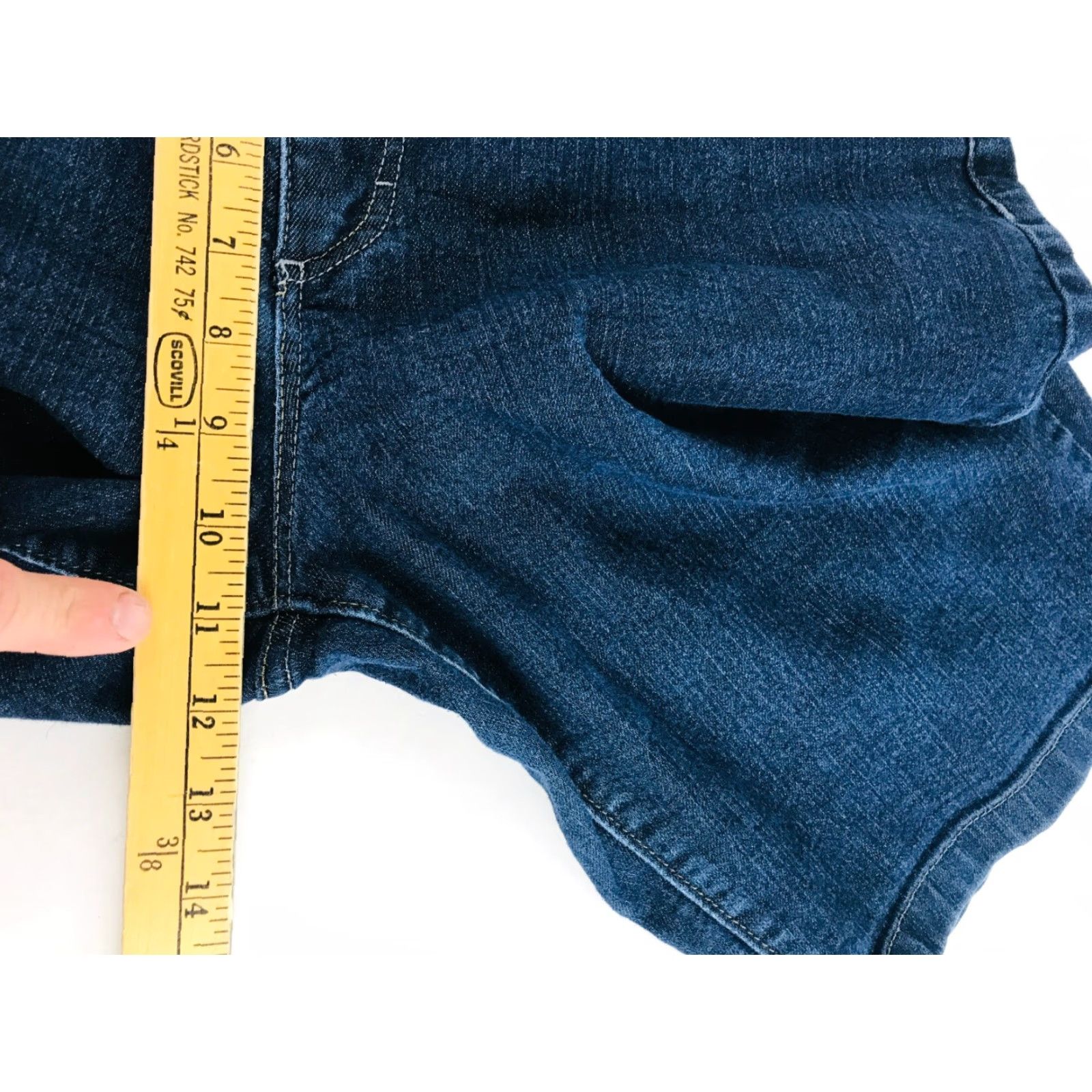 Lee Lee by Riders Shorts Women's 35x11 Blue Denim Mid Rise Bermuda Pocket, 35, Regular, Casual Travel, Vintage No, Jeans Size 24" / US 00 / IT 34 - 4 Thumbnail