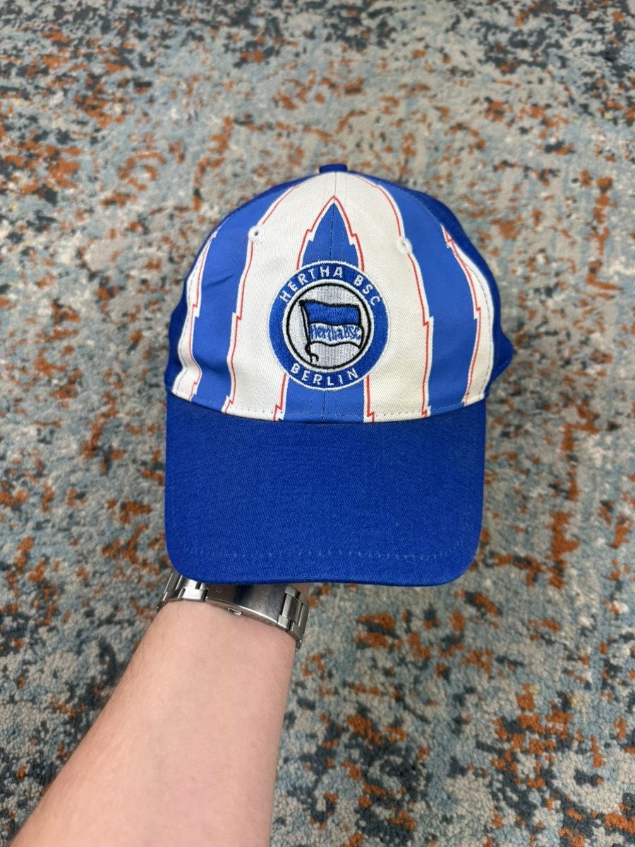 Other × Vintage Vintage 90s Hertha BSC Berlin football soccer blokecore hat Size ONE SIZE - 2 Thumbnail