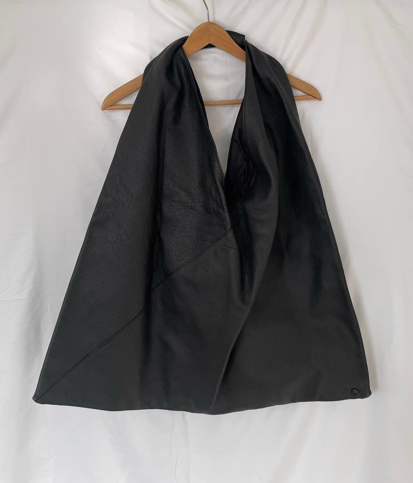 MM6 MM6 Maison Margiela Oversized Cowhide Triangle Bag Ｑ21 Size ONE SIZE - 1 Thumbnail