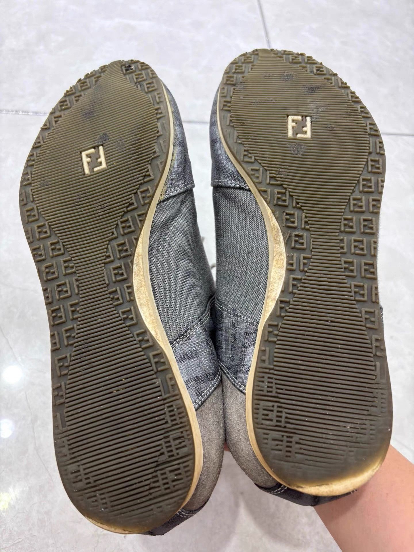 Fendi Fendi Men's Casual Shoes K29 Size US 7 / EU 40 - 5 Thumbnail