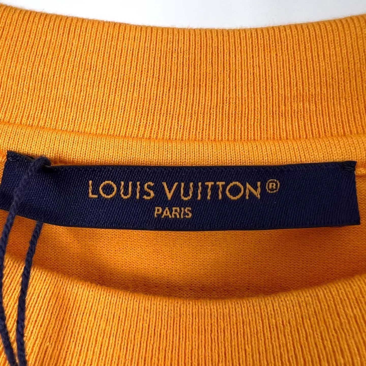 Louis Vuitton Orange Short-Sleeve Crewneck Shirt Size M. Size US M / EU 48-50 / 2 - 5 Thumbnail