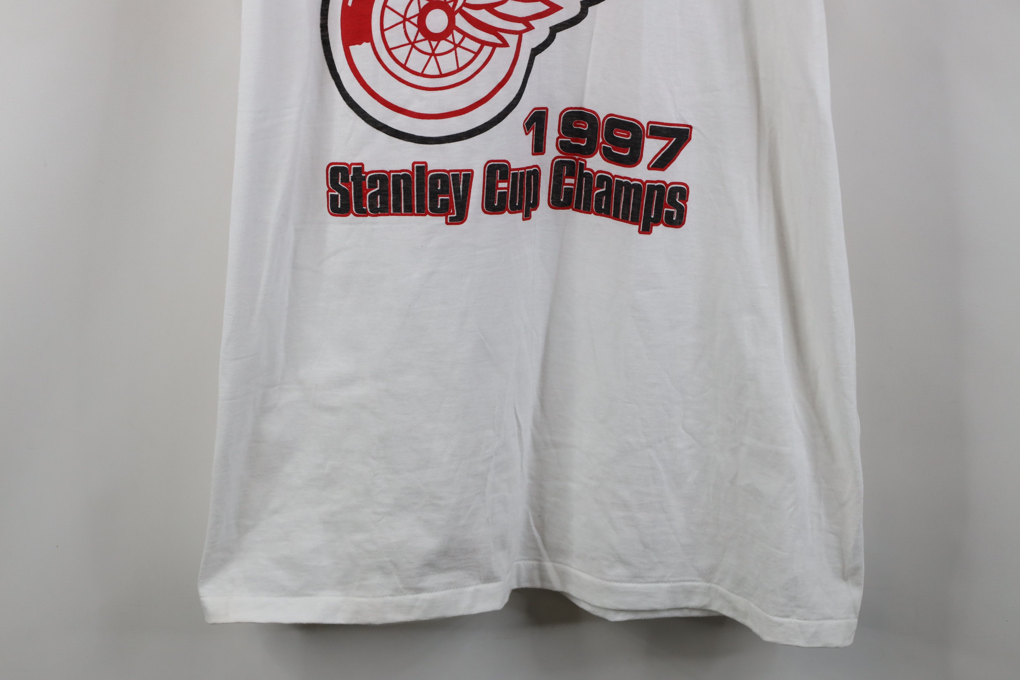 Vintage Vintage 90s Stanley Cup Champions Detroit Red Wings T-Shirt Size US XL / EU 56 / 4 - 3 Thumbnail