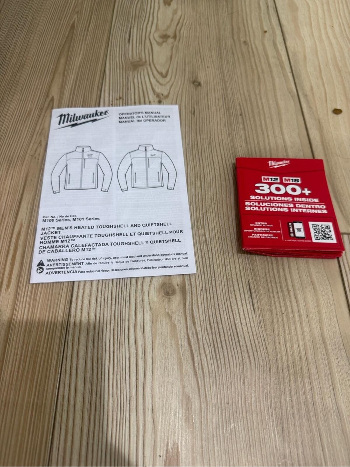 Other Milwaukee Red Heated Performance Jacket - Men's Size US XXL / EU 58 / 5 - 7 Thumbnail