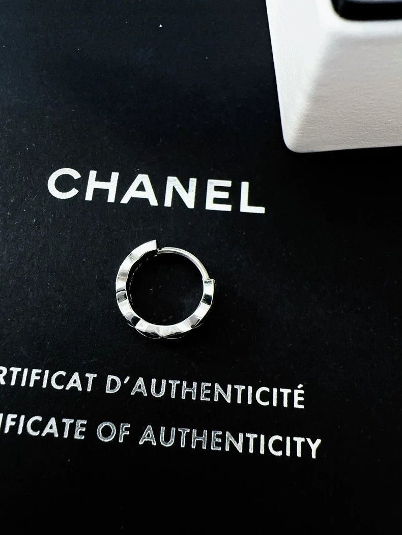 Chanel CHANEL COCO CRUSH Platinum Stud Earring Size ONE SIZE - 5 Thumbnail