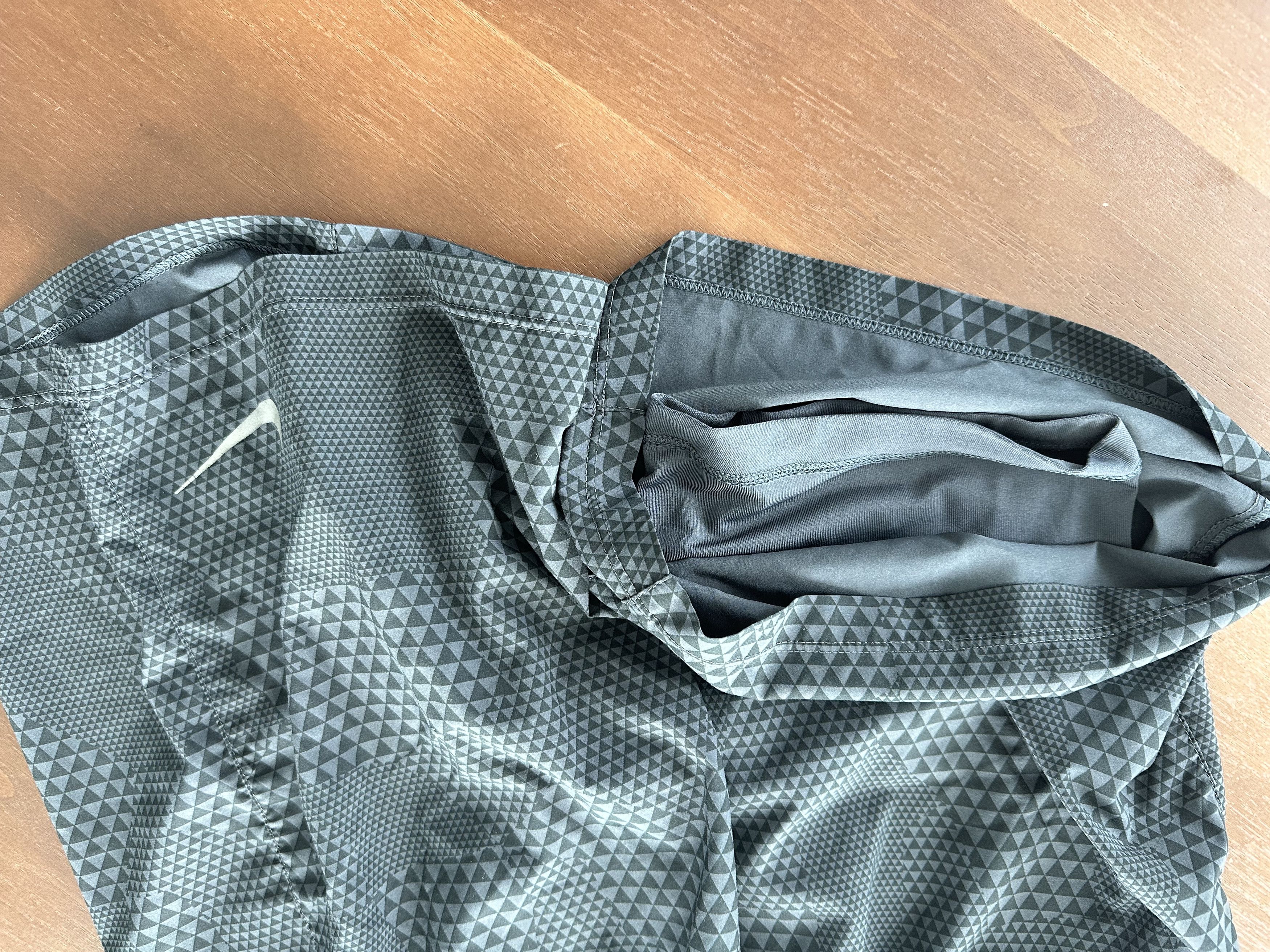 Nike Nike Lined Compression Running Shorts Grey (S) Size US 29 - 4 Thumbnail