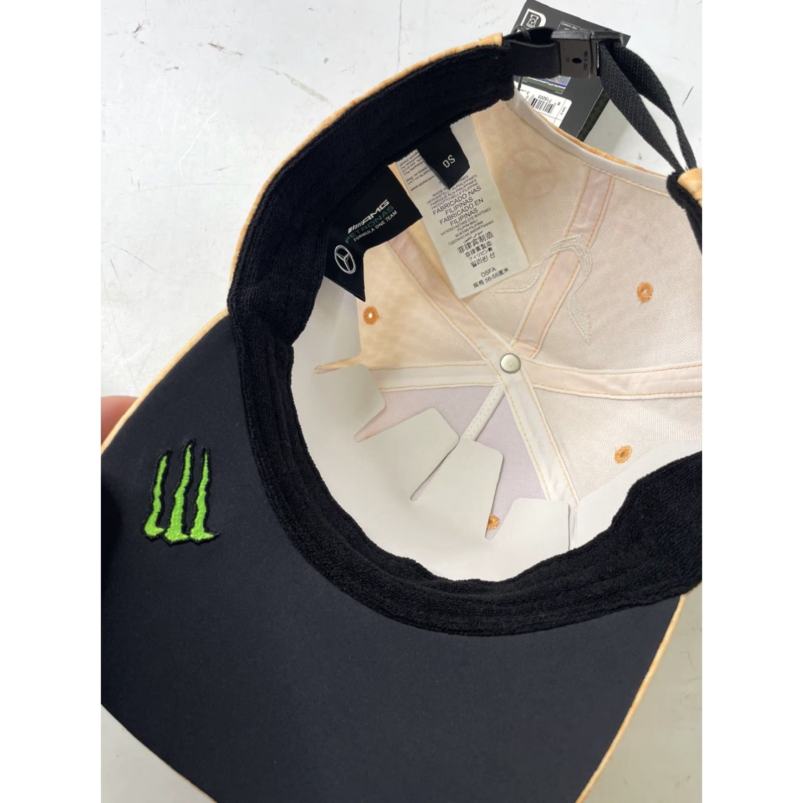 Hamilton NWT Mercedes AMG Petronas F1 Lewis Hamilton Baseball Hat Peach Limited Edition Size ONE SIZE - 7 Thumbnail